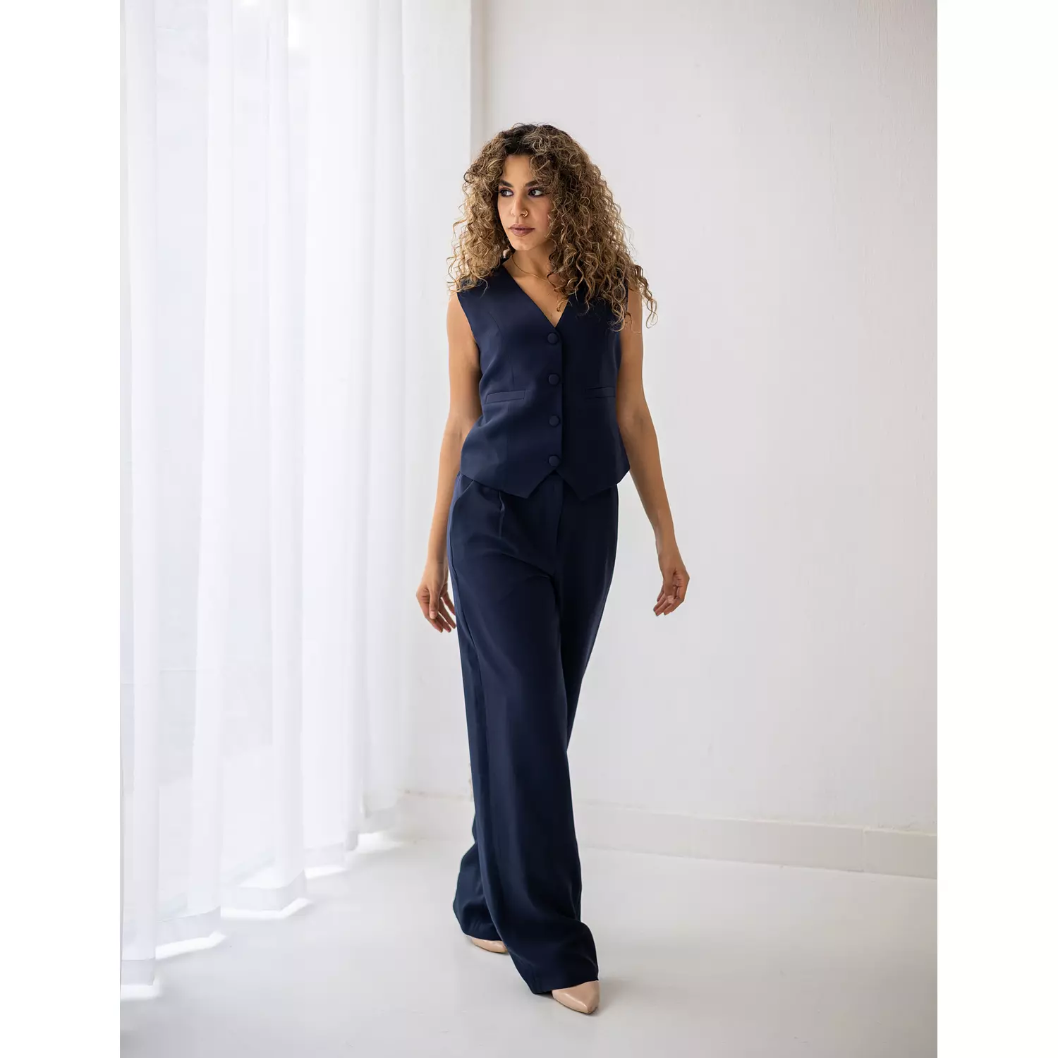 Navy blue wide-leg straight mid pants  hover image