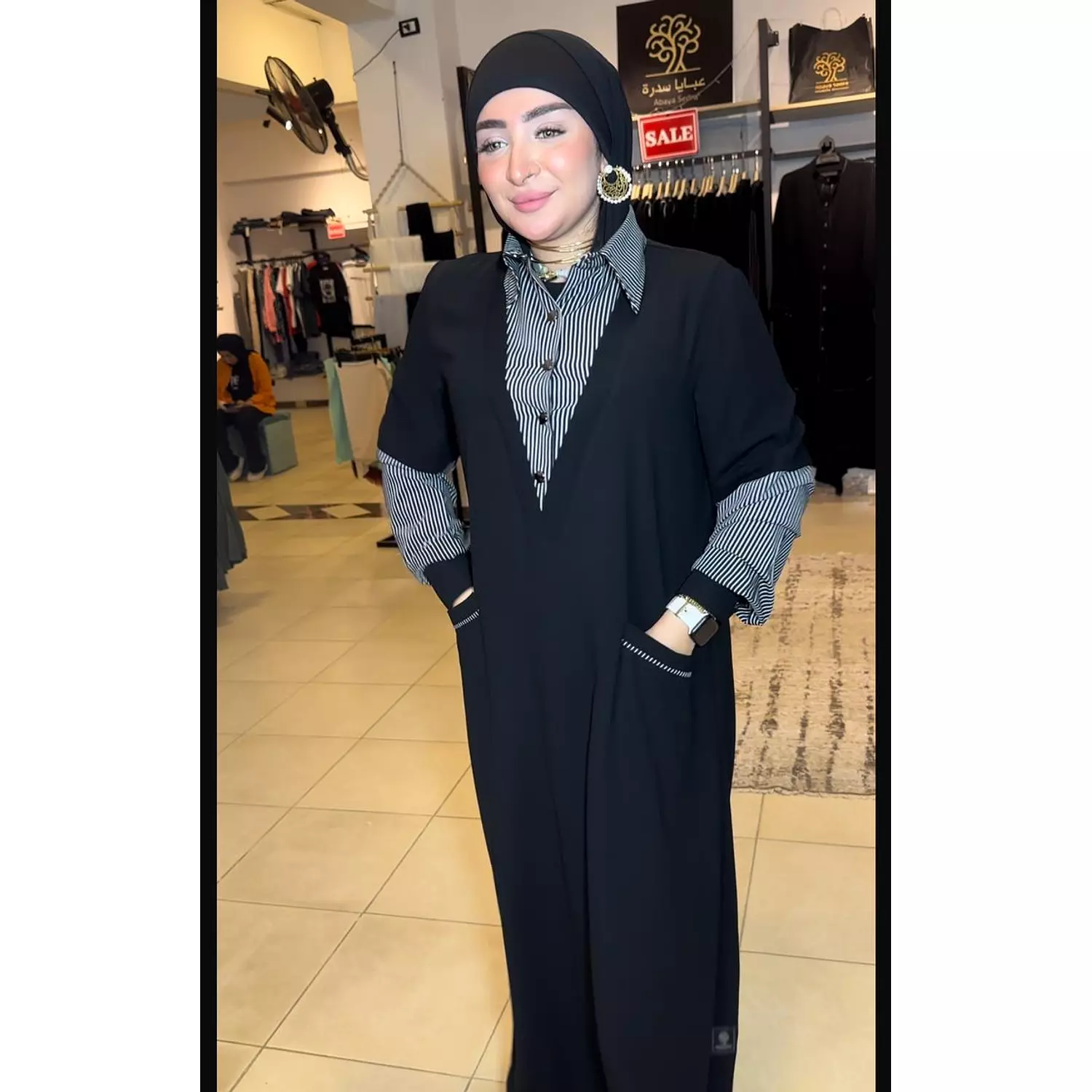 Abaya  hover image