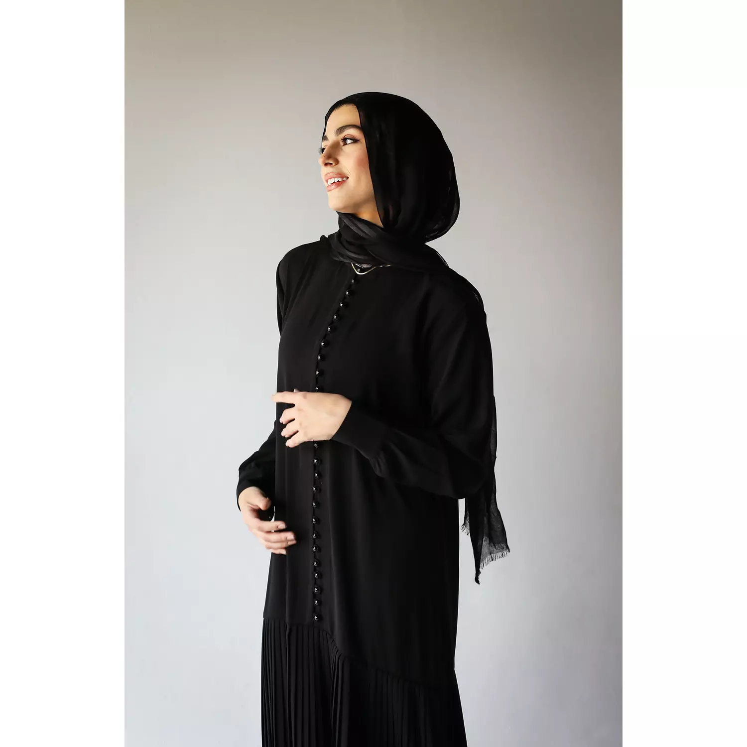 Buttoned Pleated Abaya 2