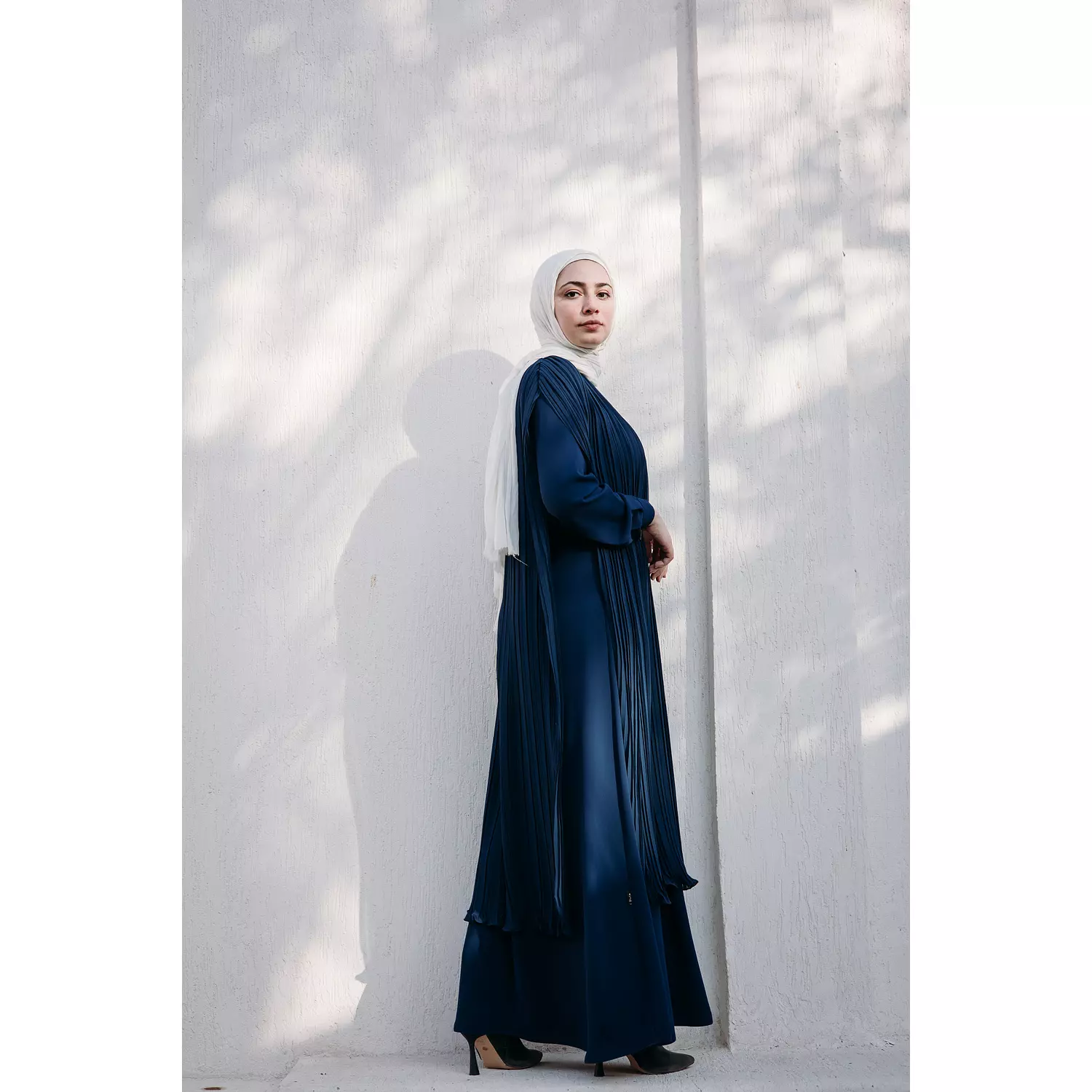 Night Blooming Abaya in Navy Blue 1