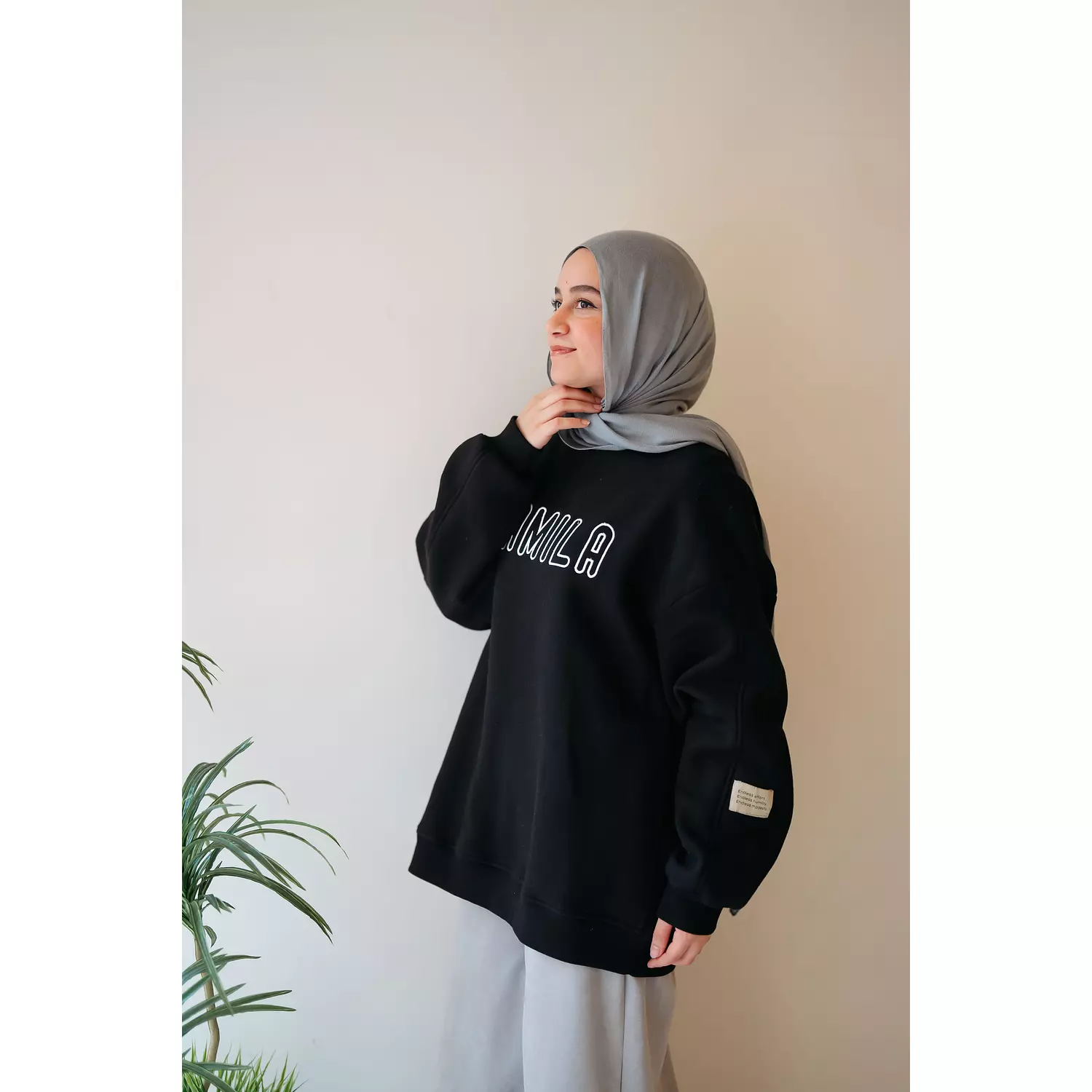 Jamila Sweatshirt 19