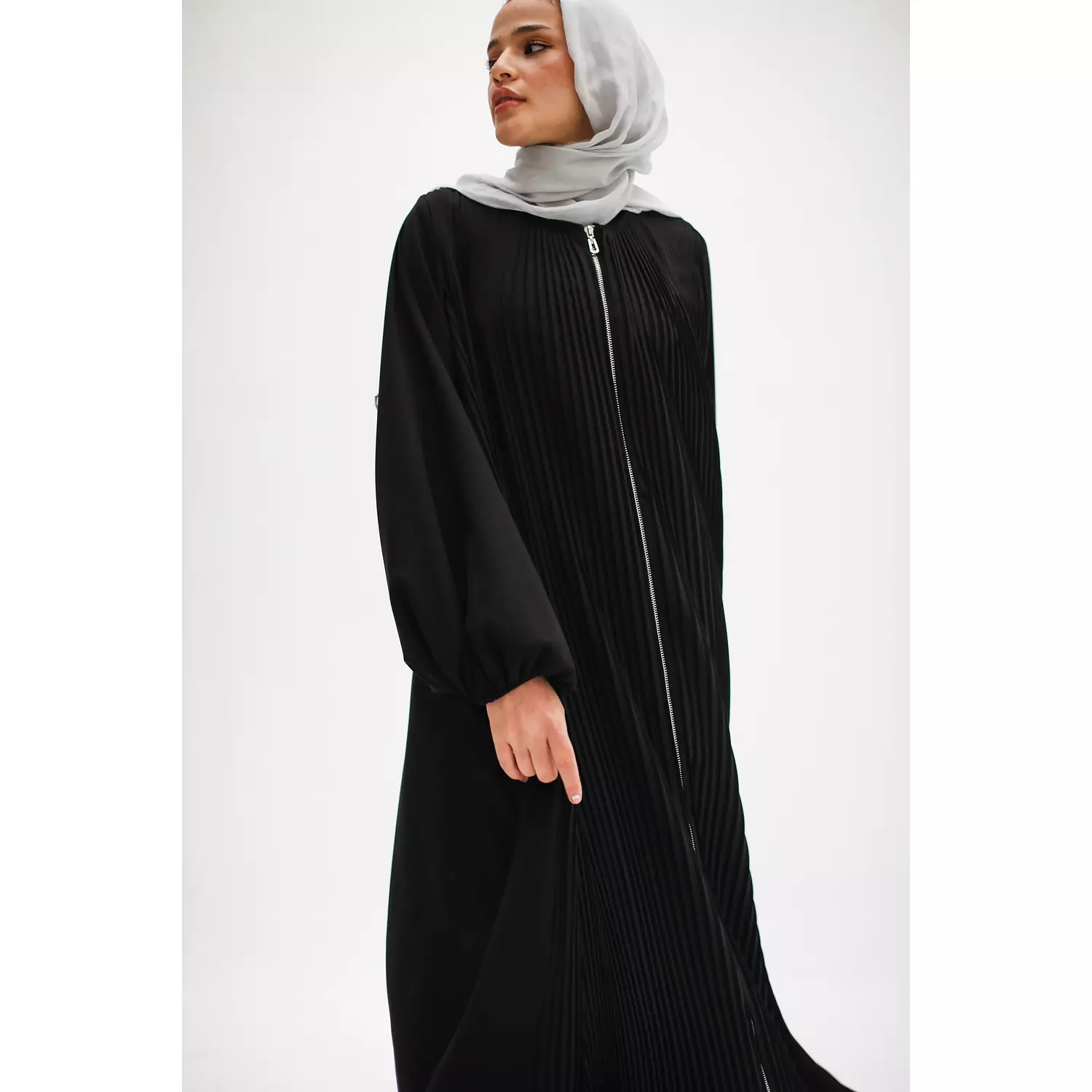 Full Zipper Pleated Abaya  1