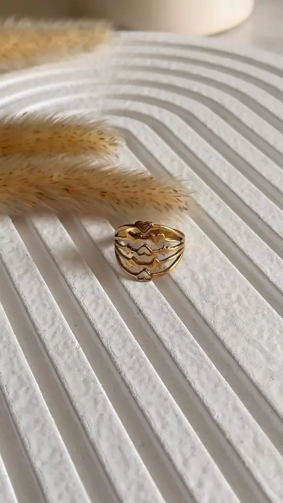 Heart ring