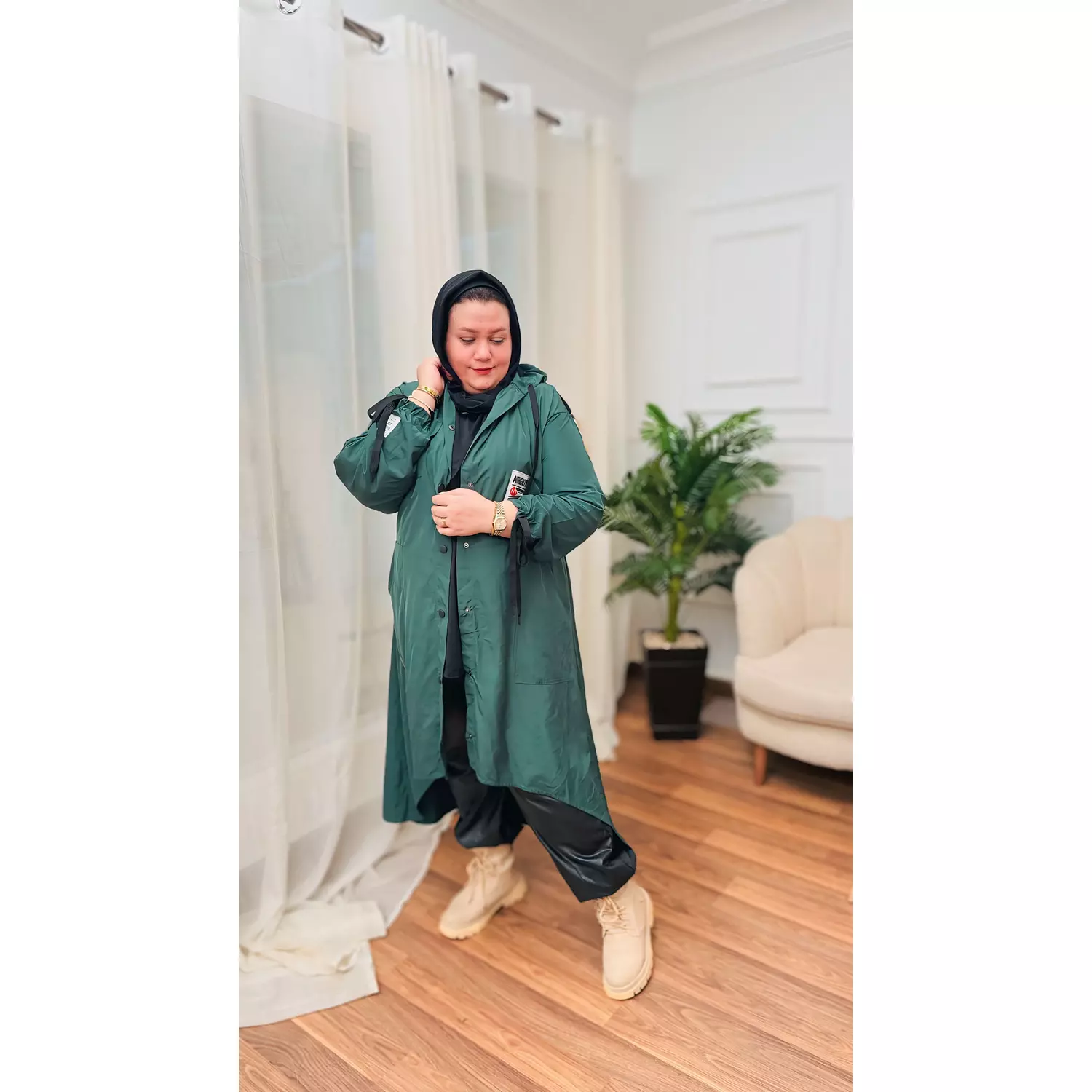 Warm and Stylish Waterproof Coat – Modern Design and Perfect Protection 2