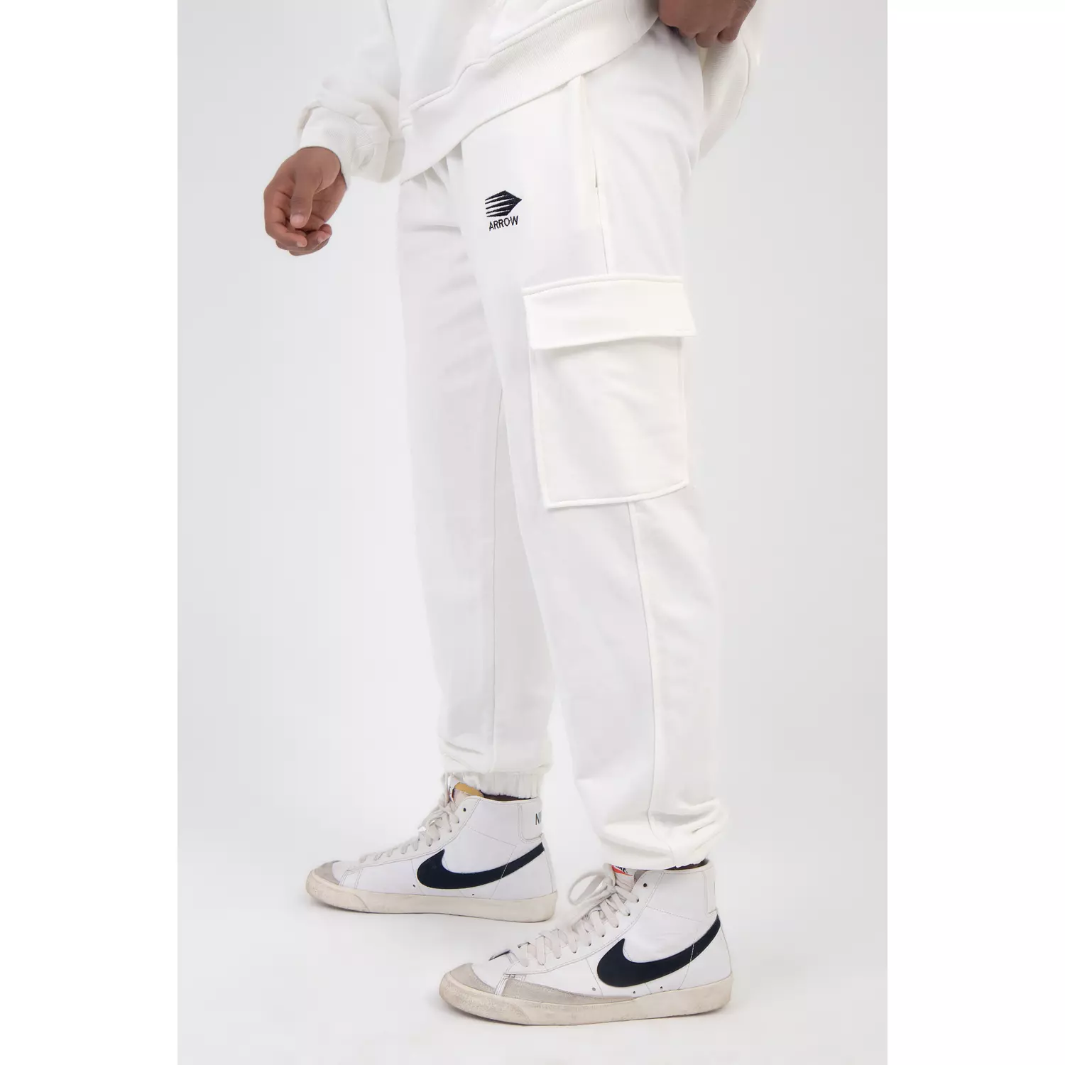 cargo pants white  1