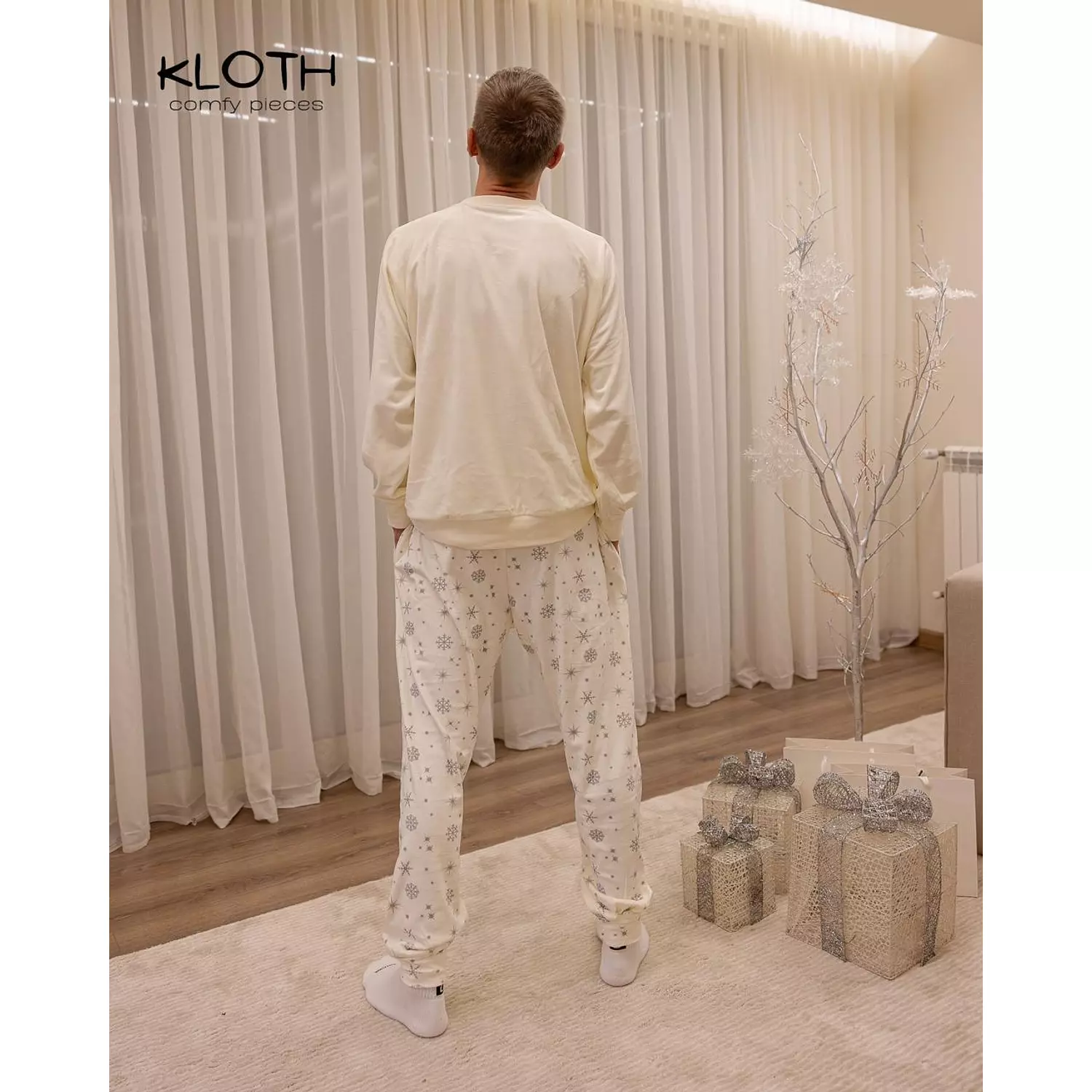 CHRISTMAS PAJAMAS FOR THE FAMILY (WHITE & G0LD STARS PANTS) 4