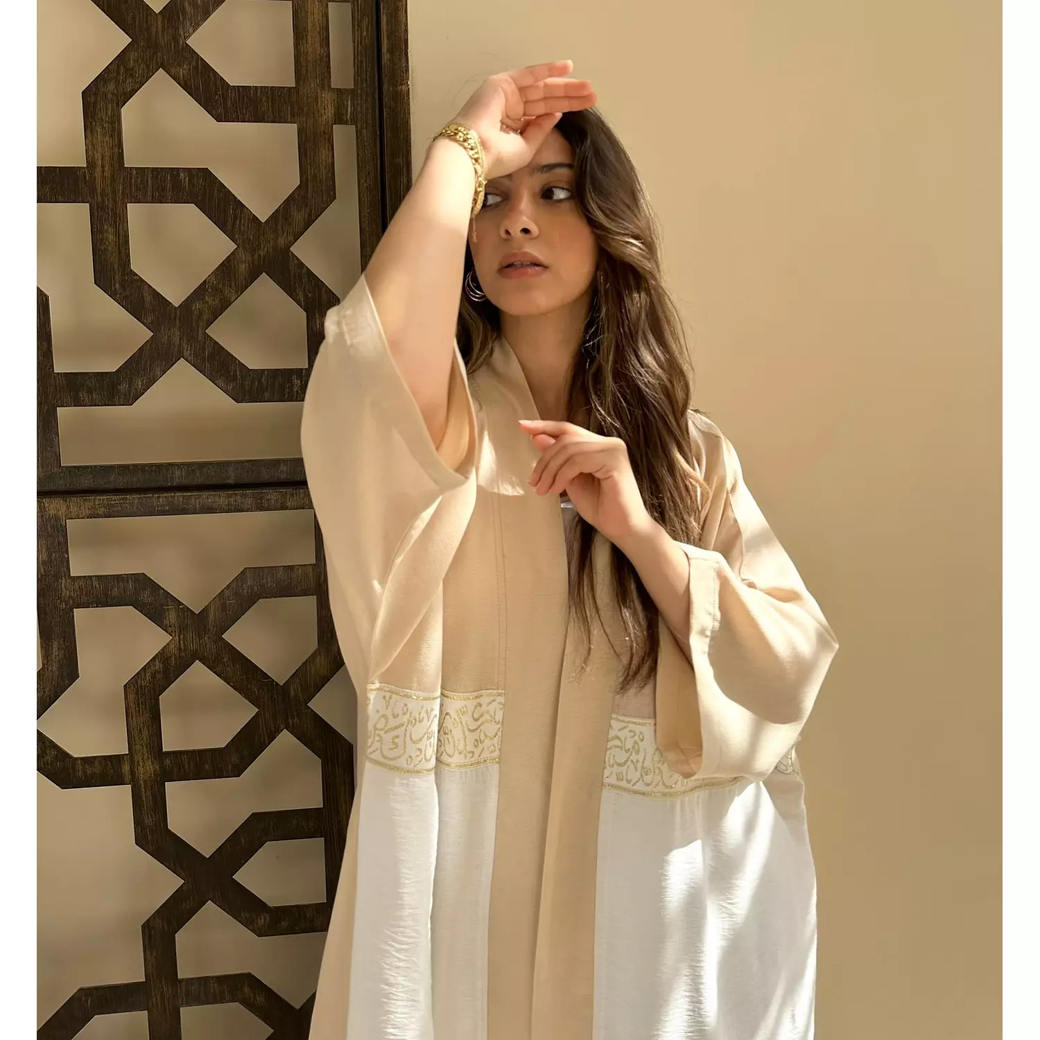 Our ‘Golden-White’ Arabian kaftan 1