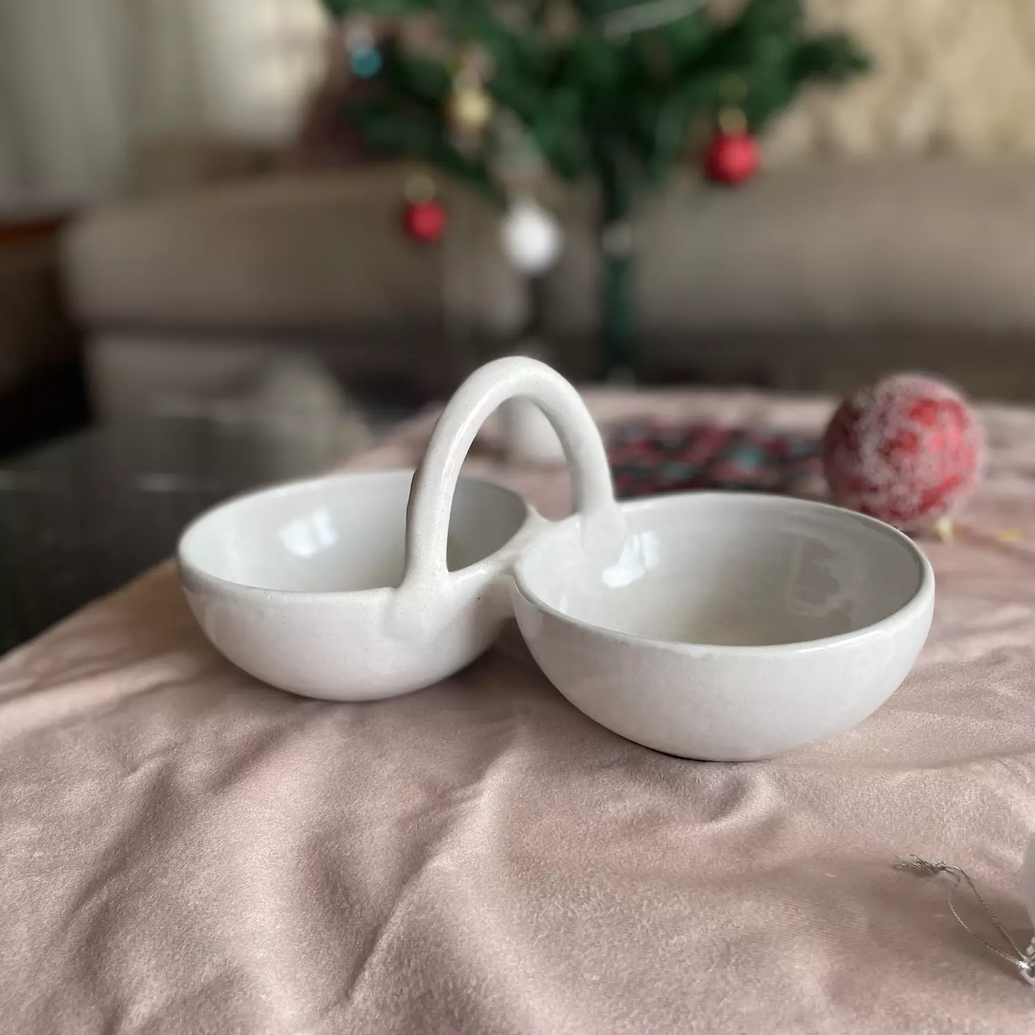 White Duo-dipping bowl 1