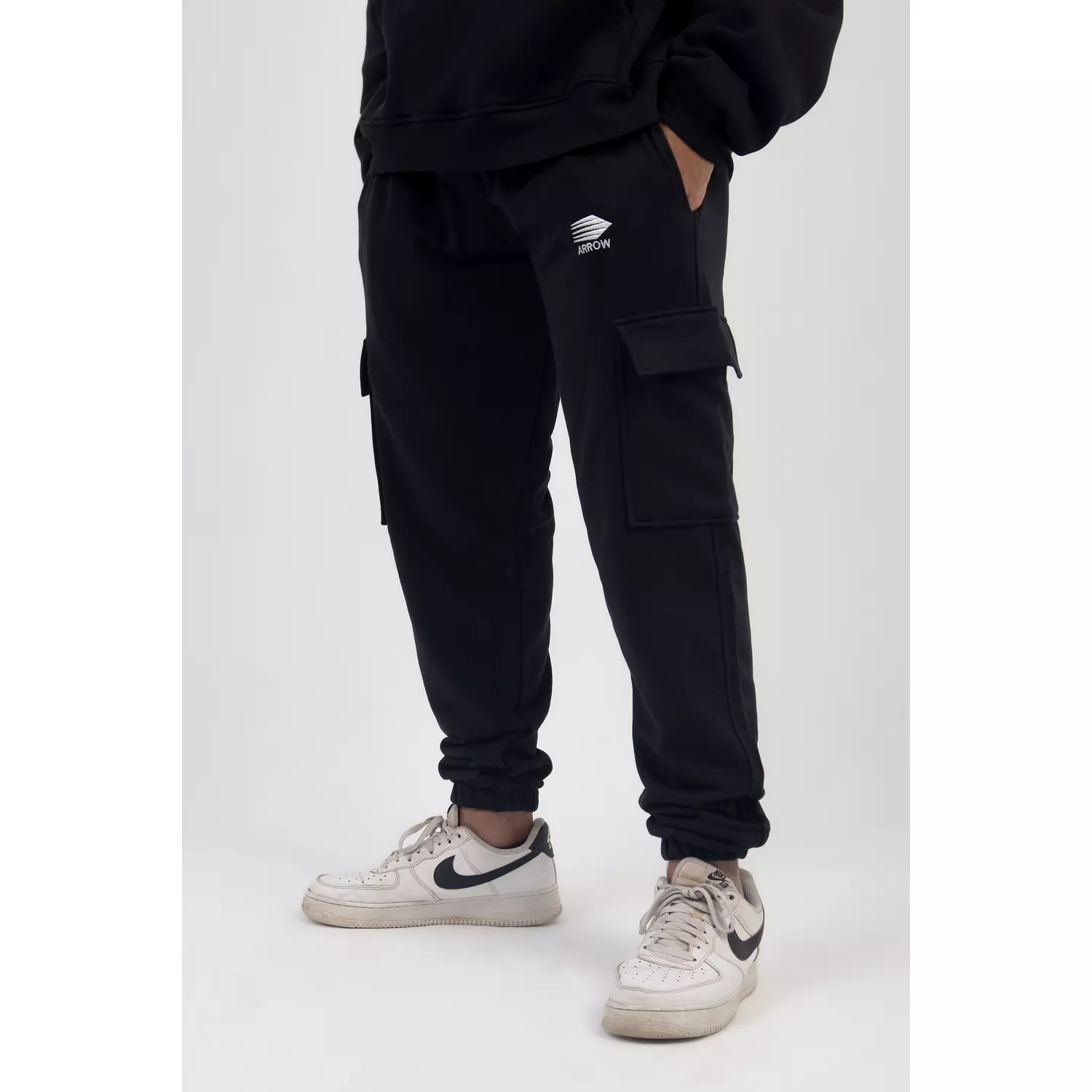 cargo pants Black hover image