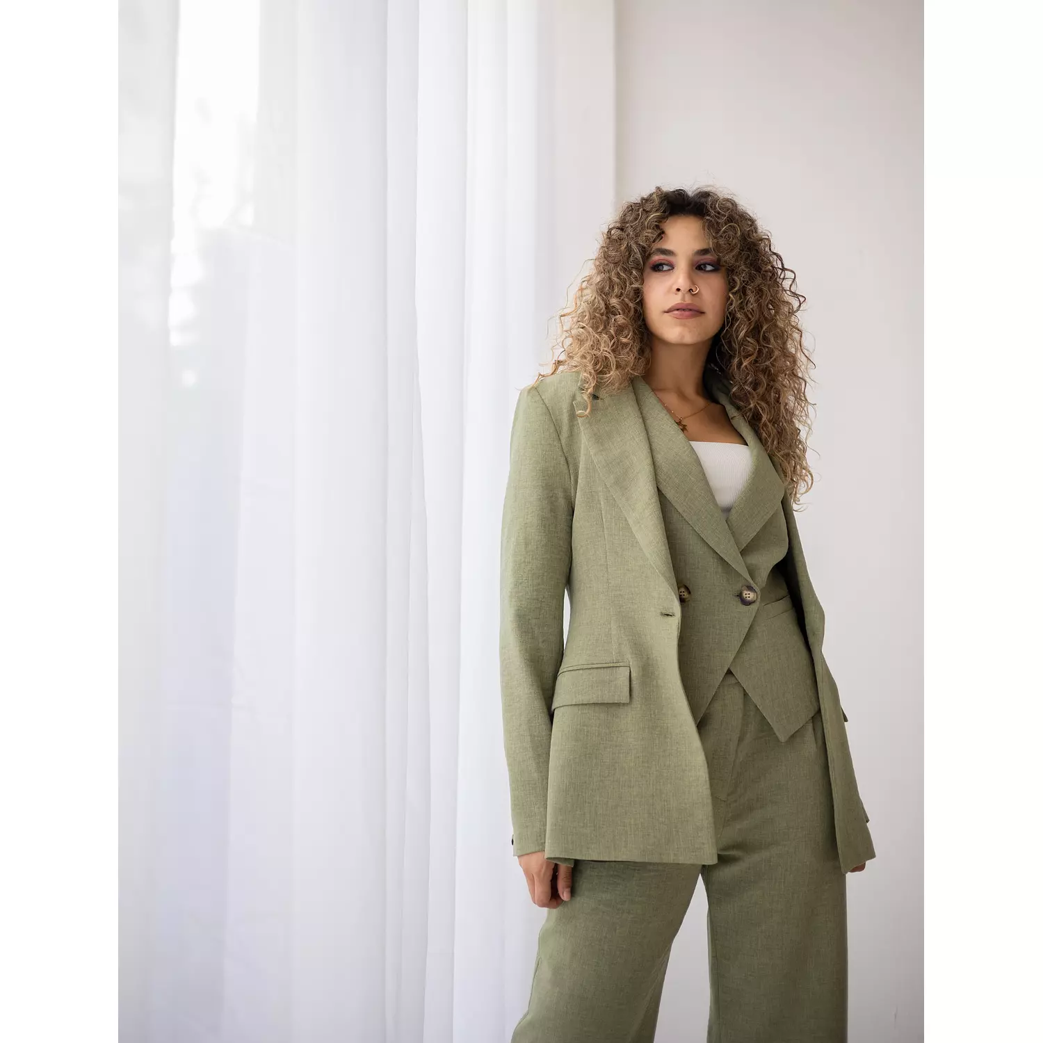 Vineyard green linen blazer  6