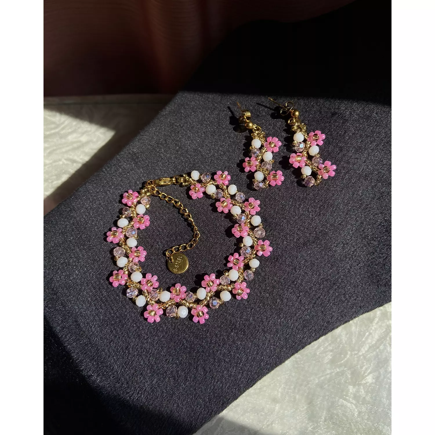 ✨Floria design ✨Pink flowers with white and rose crystal set 🩷✨ 5