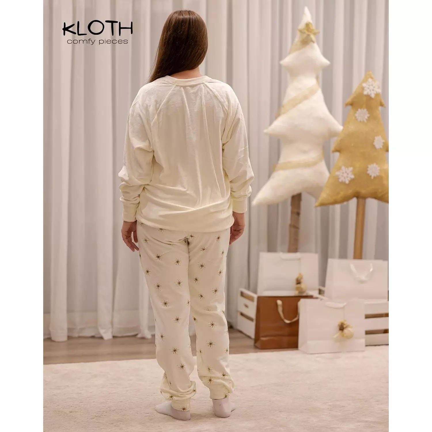 CHRISTMAS PAJAMAS FOR THE FAMILY (WHITE & G0LD STARS PANTS) 2