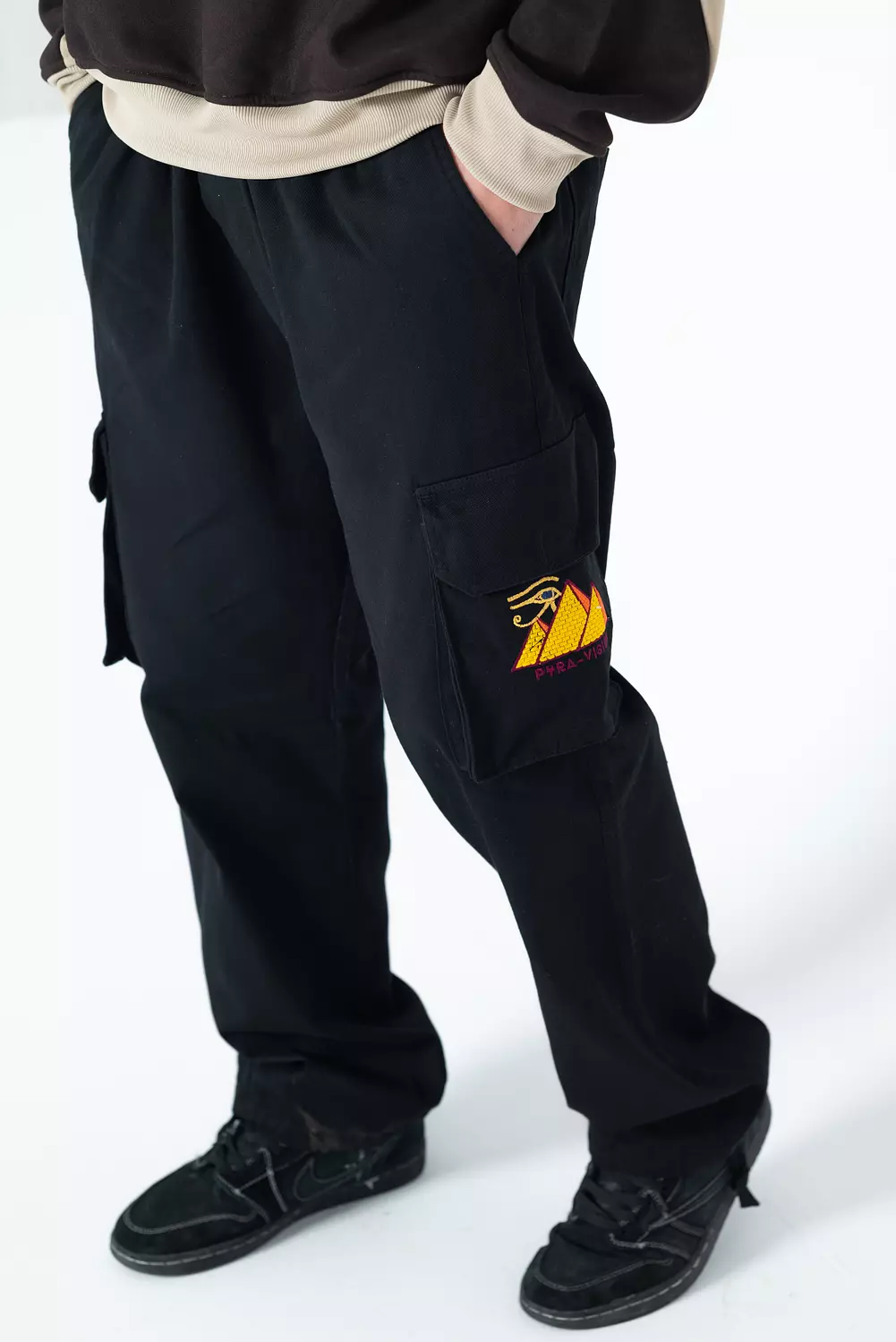 black cargo pants-2nd-img