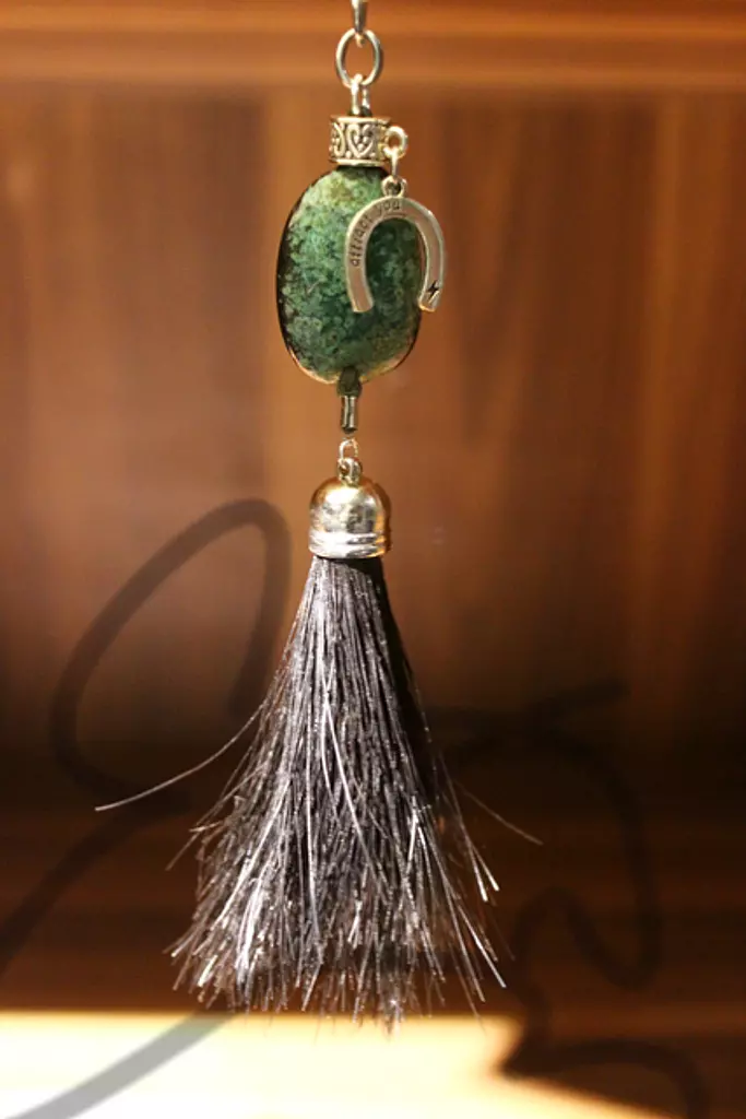 Keychain horse tail with stone (style -1)