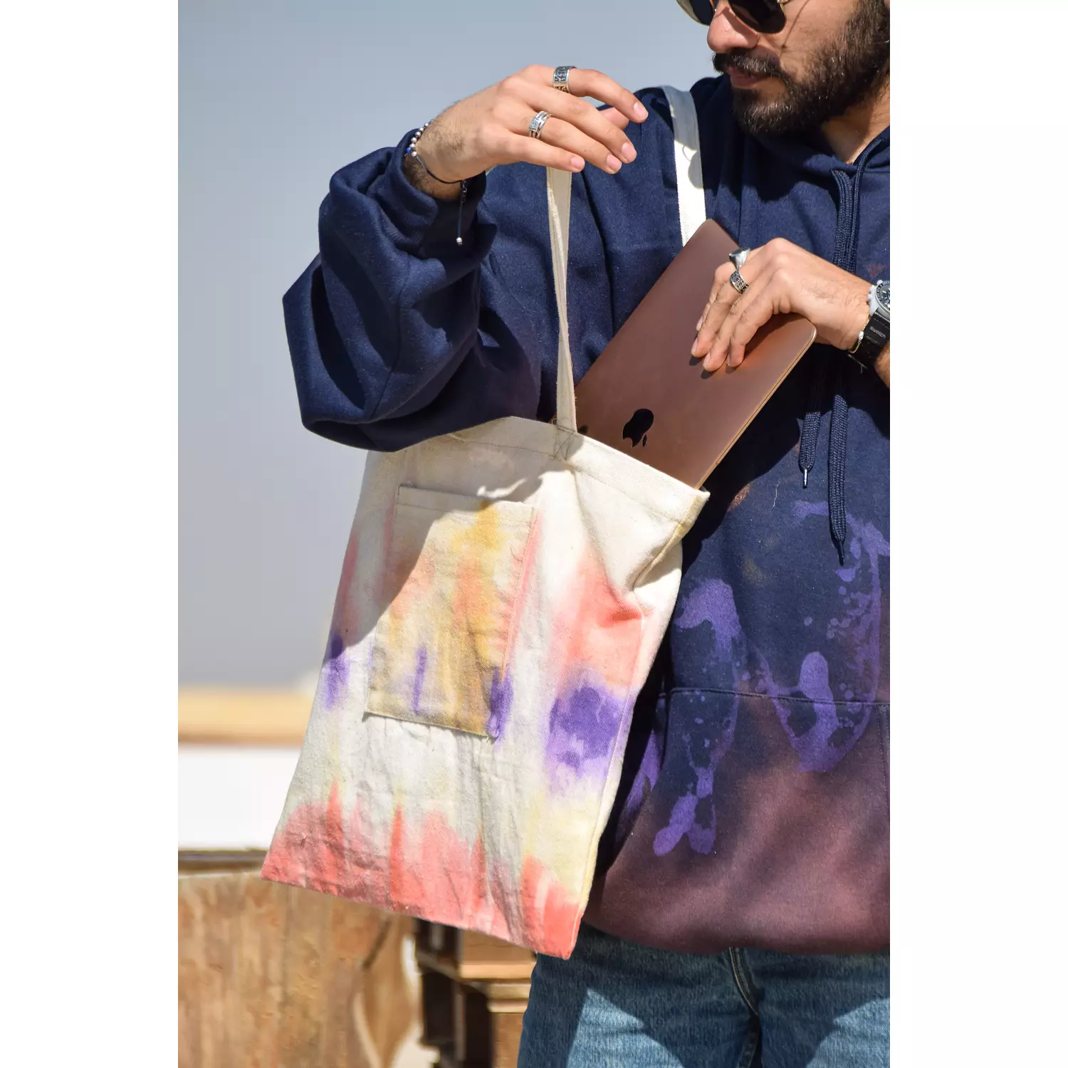 Fading Gradient Tote Bag 1