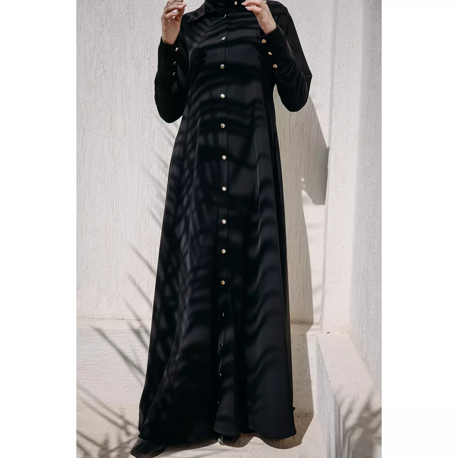 Cloche Abaya in Black 2