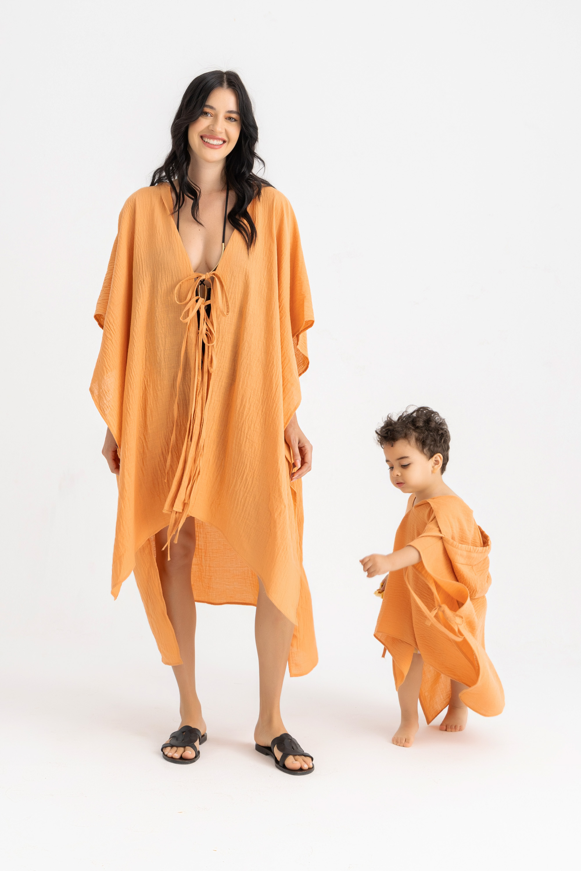 The HILDA KIDS linen hooded cape 4