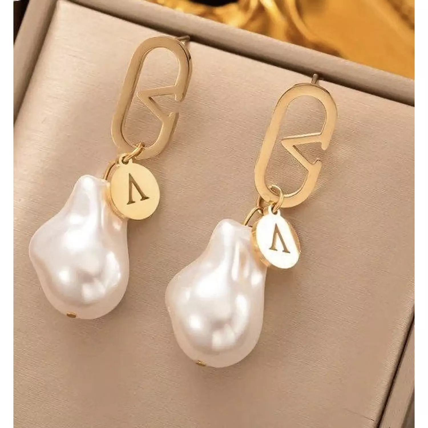 Loly earrings  hover image