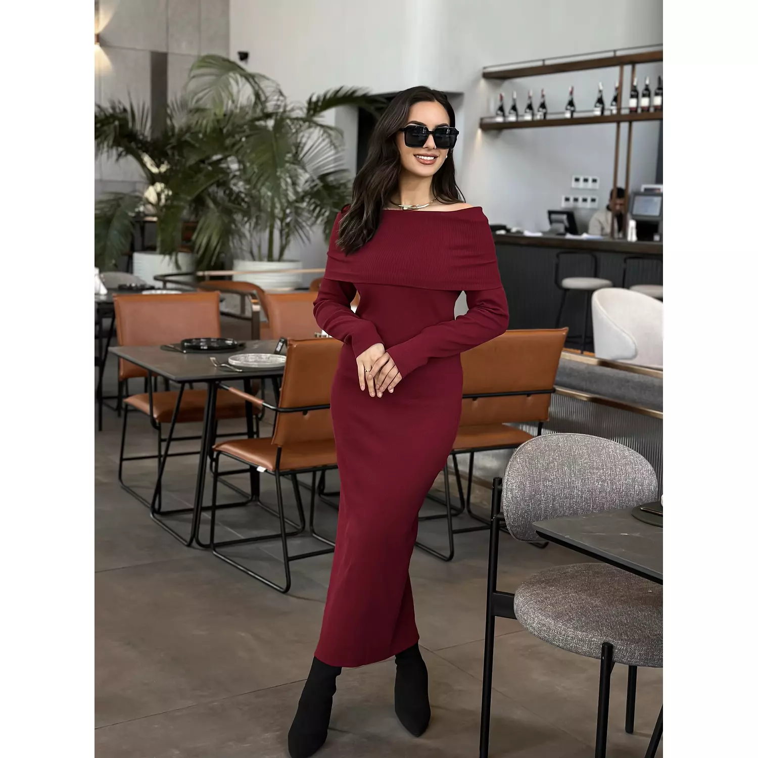 Long fitted offshoulder dress  2