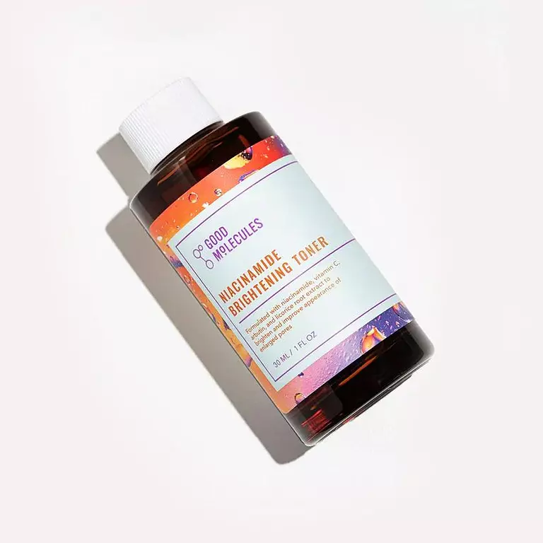 <p><strong><span style="color: rgb(0, 0, 0)">GOOD MOLECULES NIACINAMIDE BRIGHTENING TONER</span></strong></p>