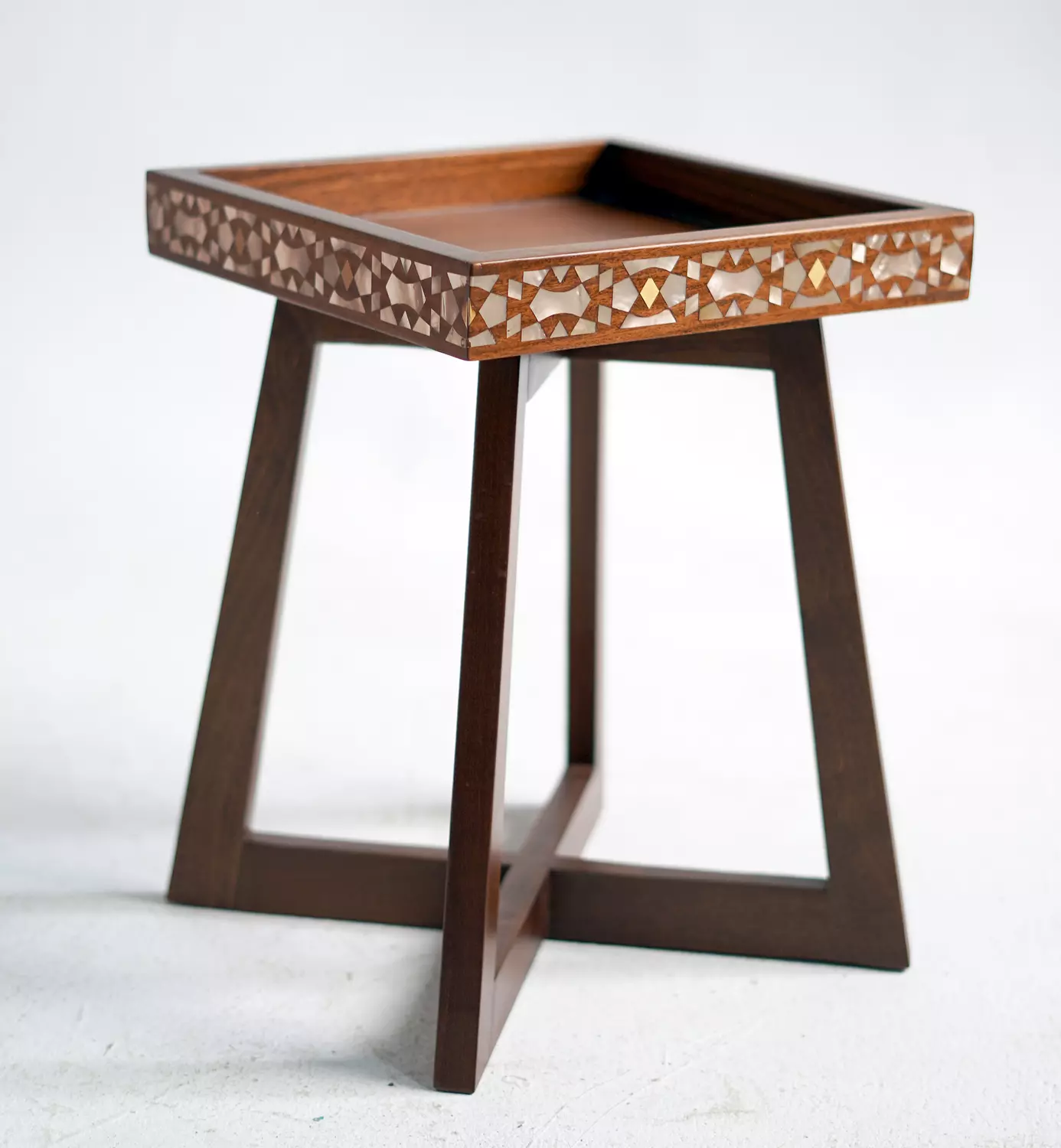 Qijmas side table 2 2