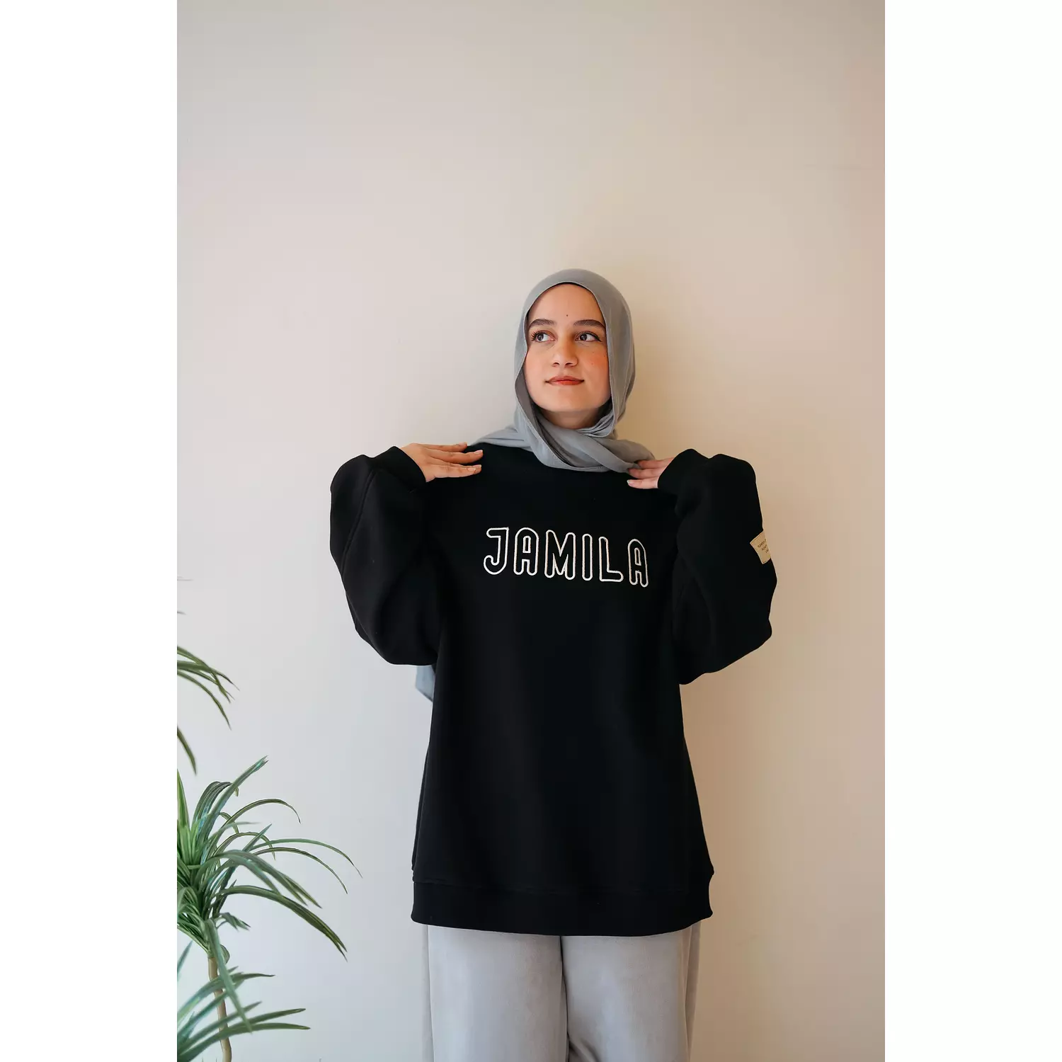 Jamila Sweatshirt 24