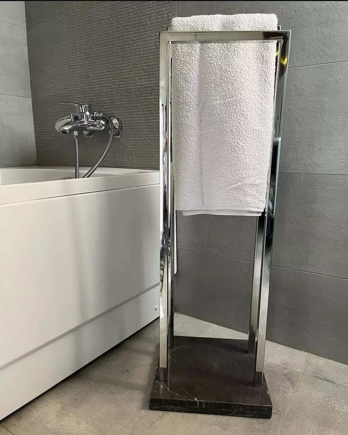 Double Hanger Towel Rack “Marble” hover image