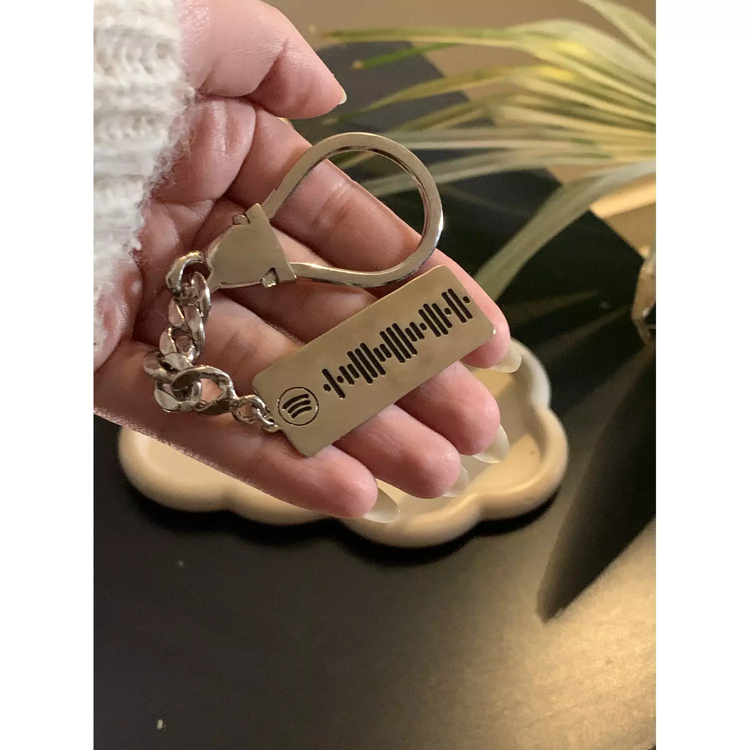 Spotify key-chain hover image