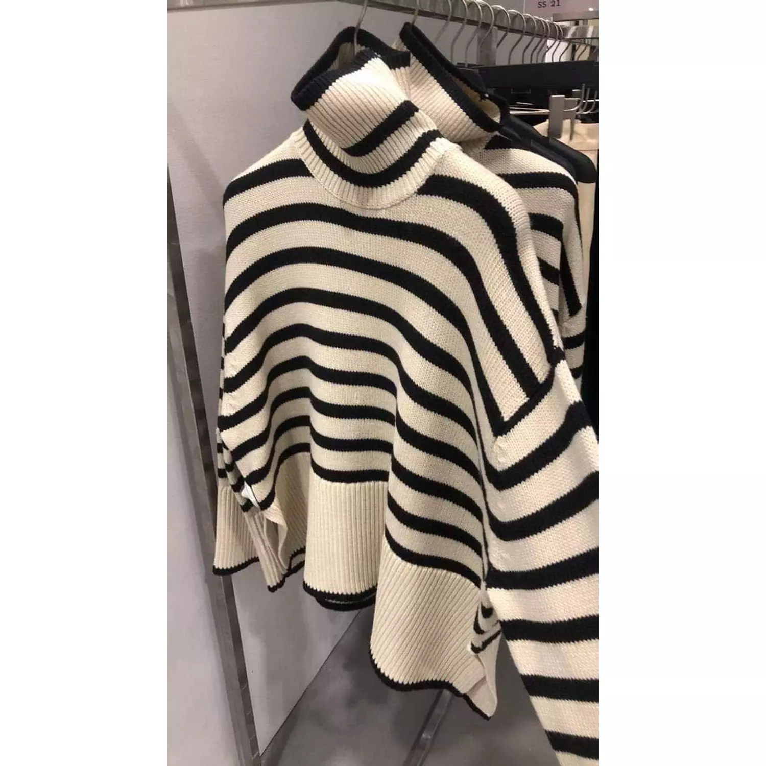 Striped pullover  7