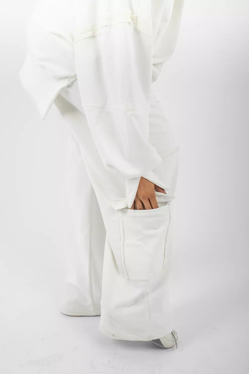 Everyday Wide-Leg Sweatpants in Off-White 2