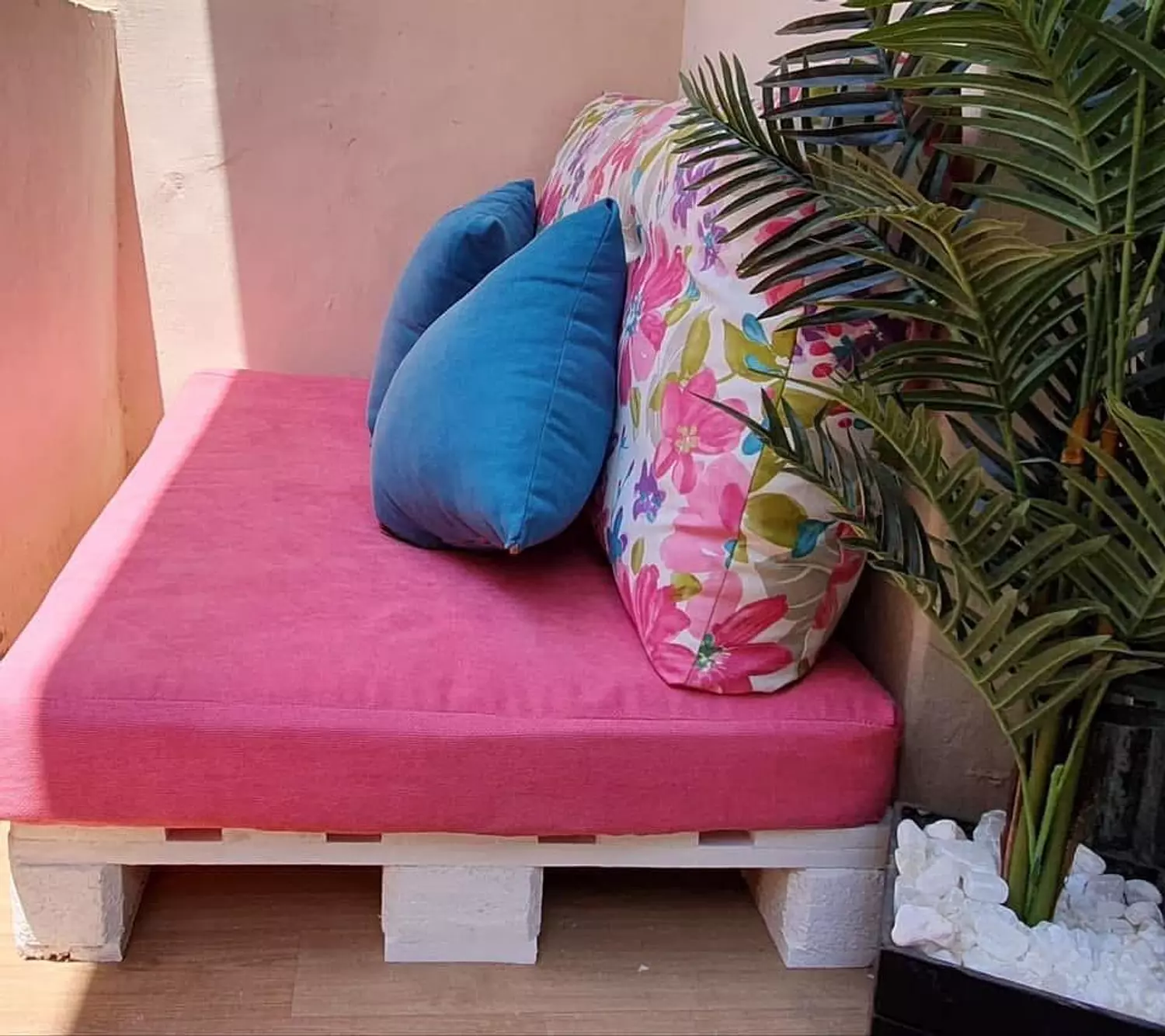 Single pallet sofa 4