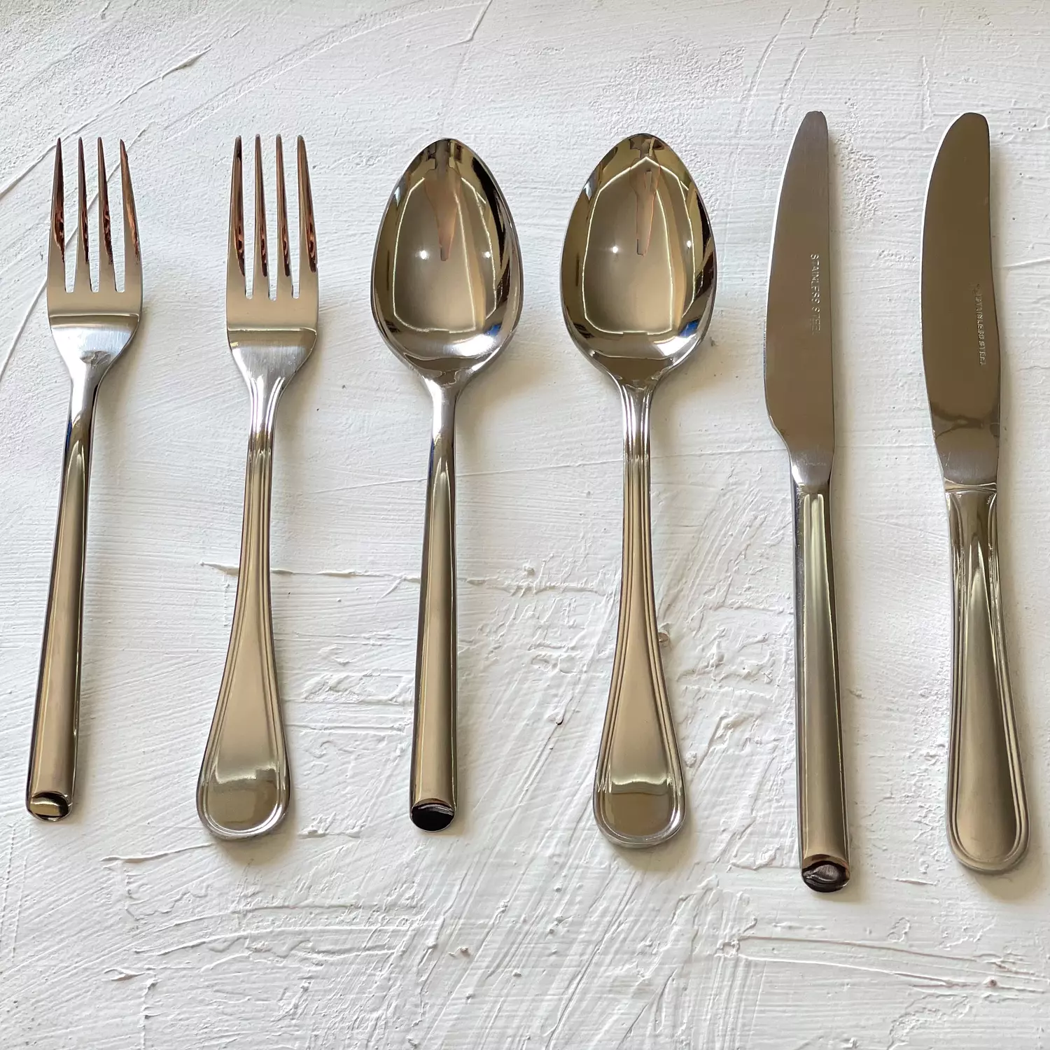 <h3><a rel="noopener noreferrer nofollow" href="/shop/Cutlery--Flatware"><span style="color: rgb(18, 17, 24)"><br>Cutlery &amp; Flatware</span></a></h3>