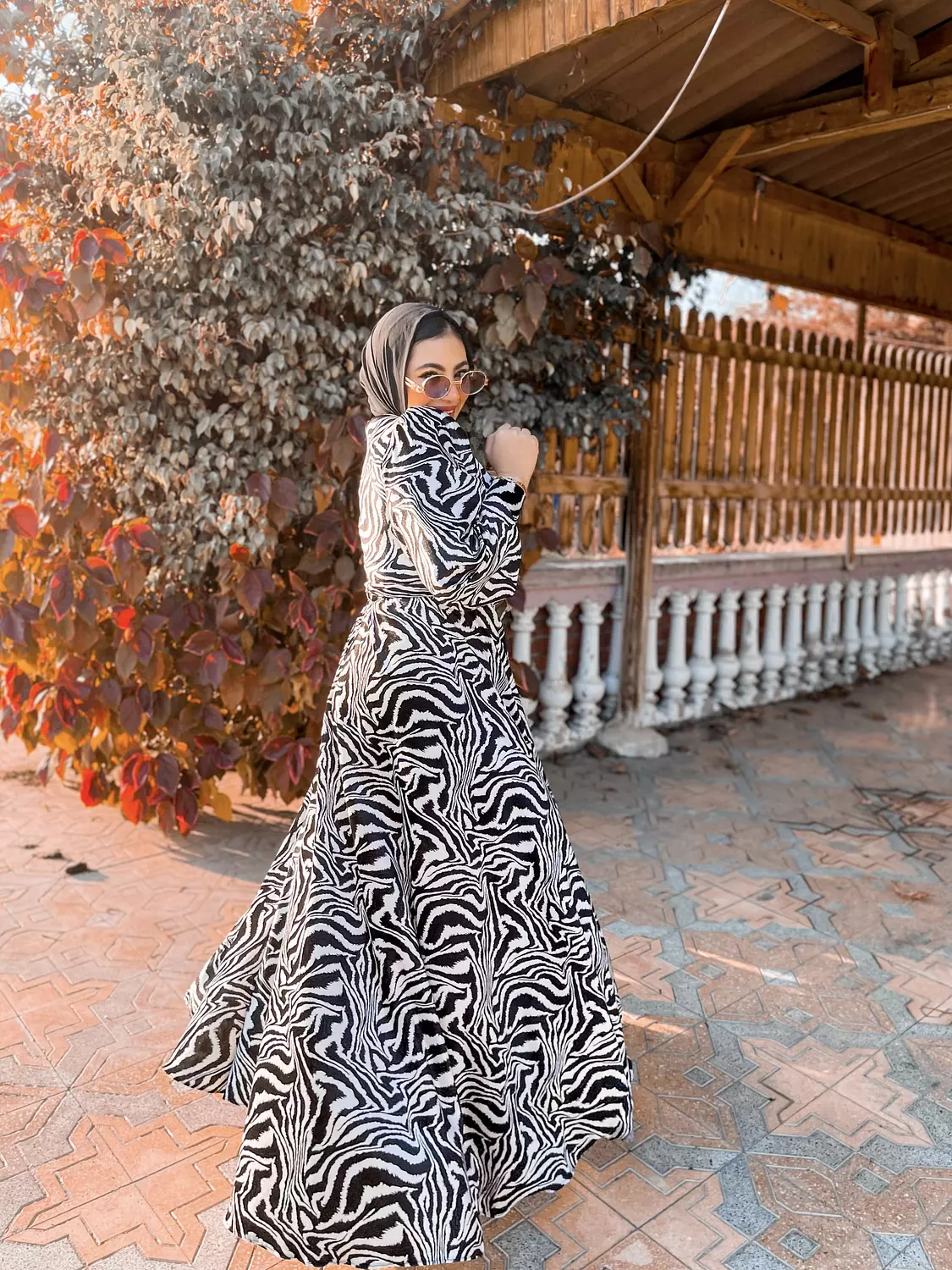 Velvet black and white dress  1