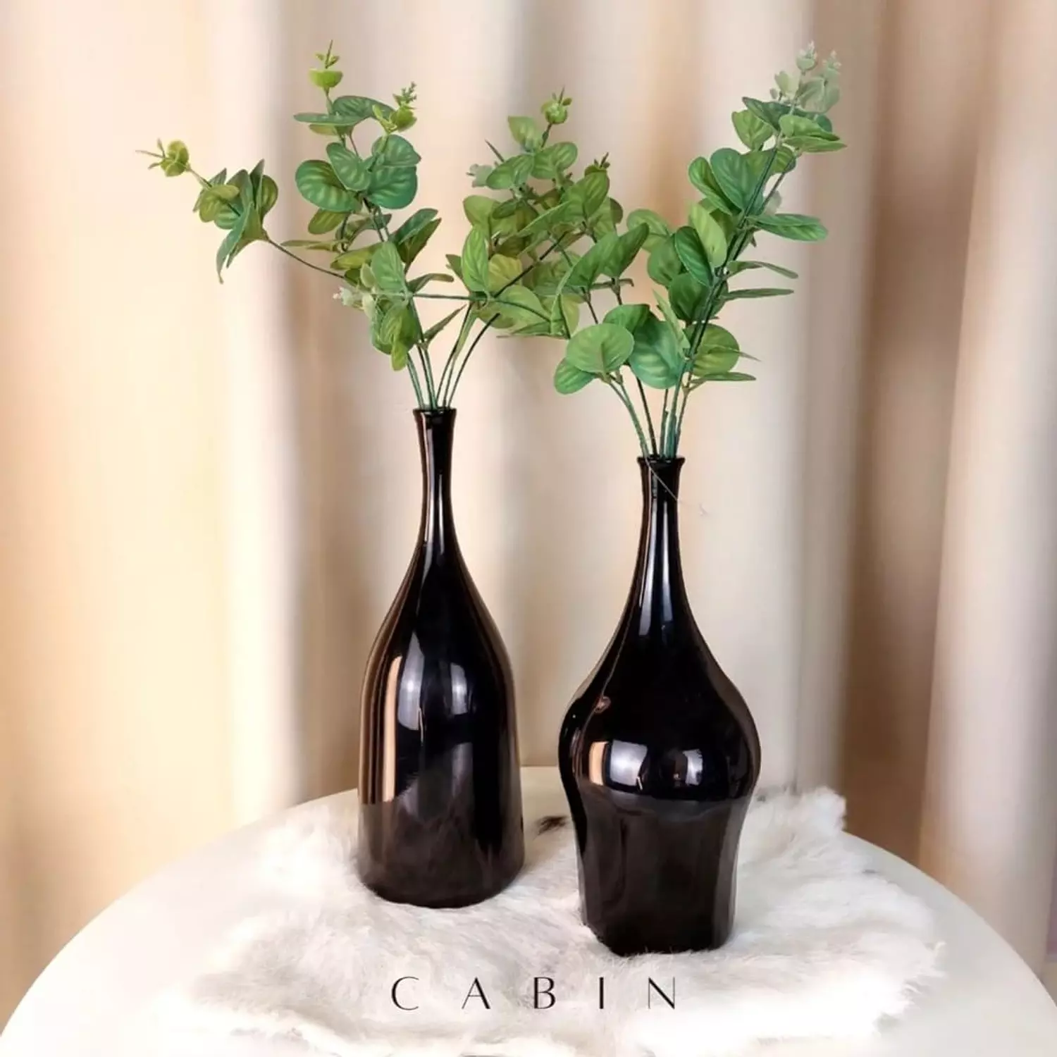 Black Vases (06) 1