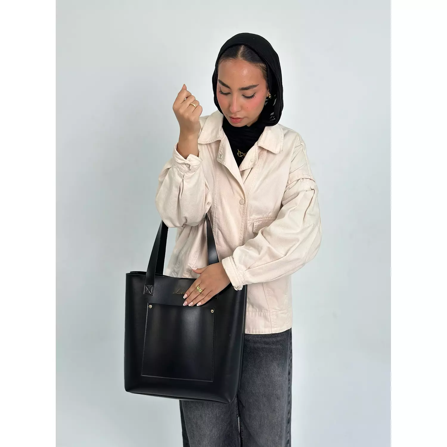 Elegance Leather Bag  hover image