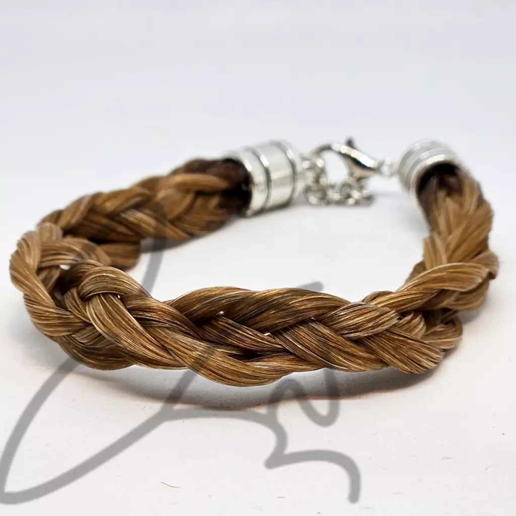 Sunlit Steed Bracelet 