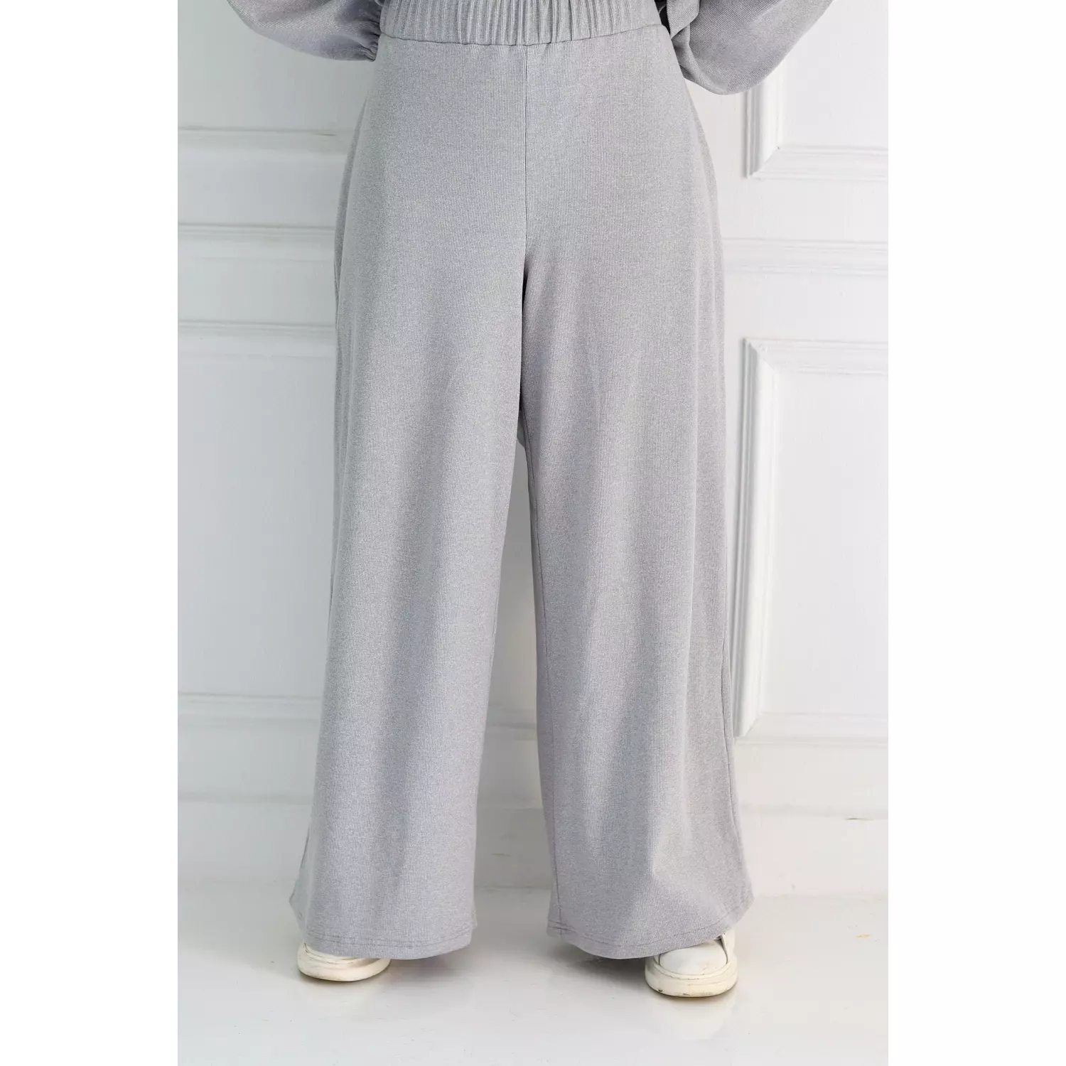 Light Grey Set Tunic & Pants 19