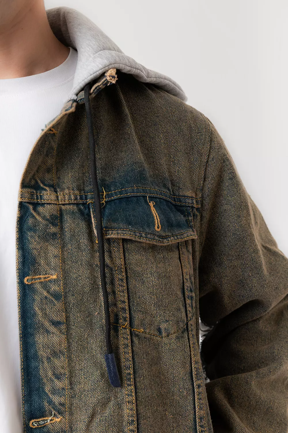 DENIM JACKET WITH JERSEY SLEEVES COVERED WITH A DENIM LAYER 14