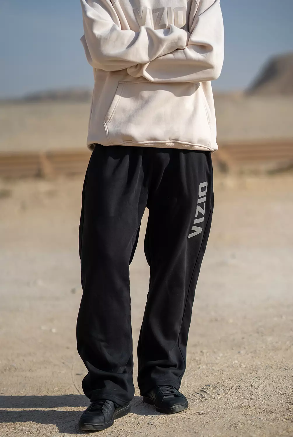 Black " V " Sweatpant 3