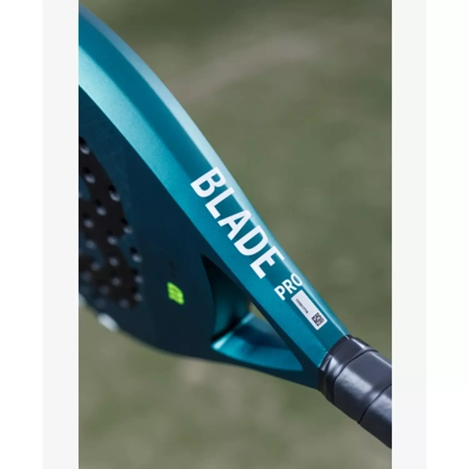 Wilson Blade Pro V3 Padel 2