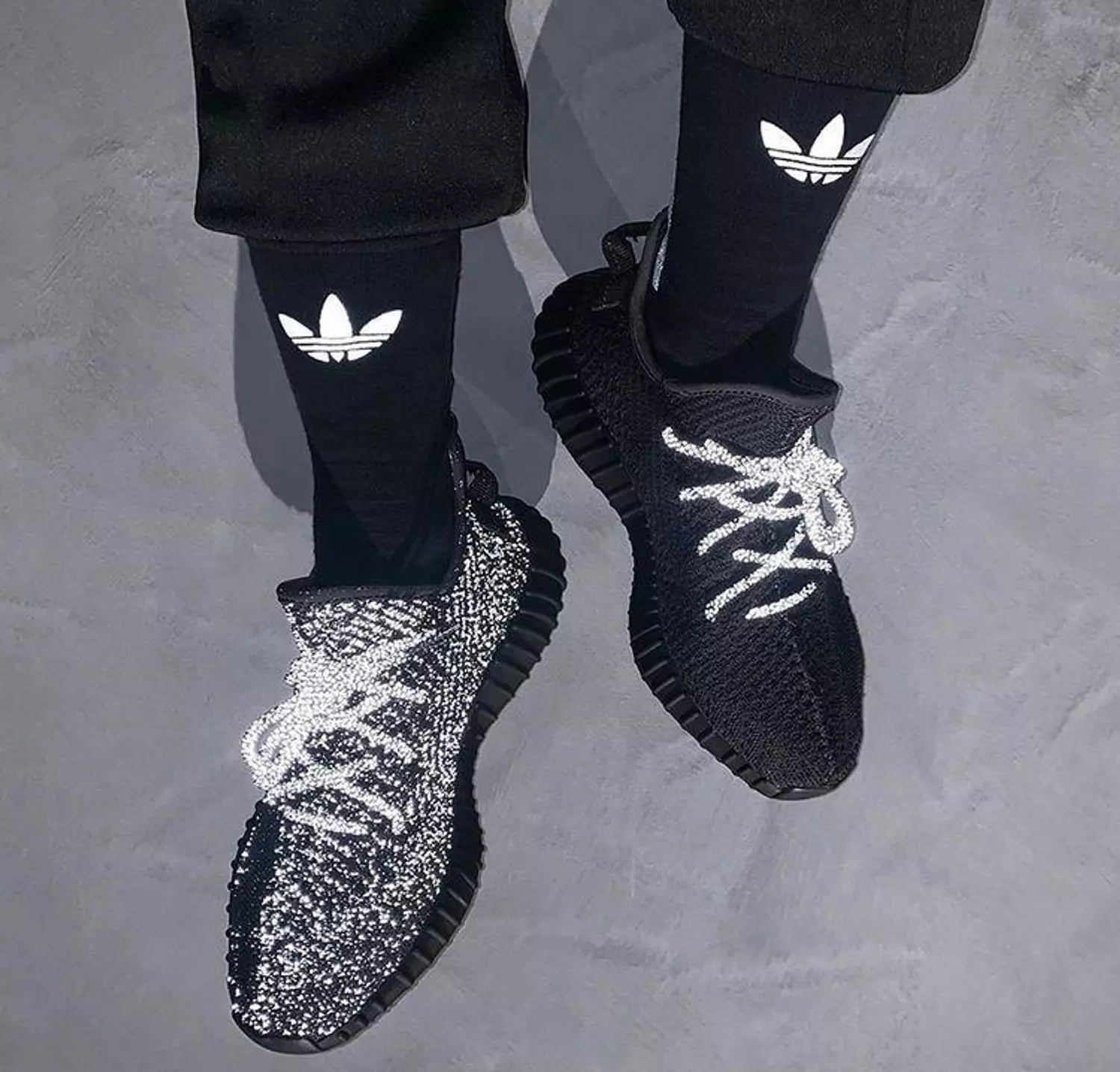 Reflective yeezy 350 black online