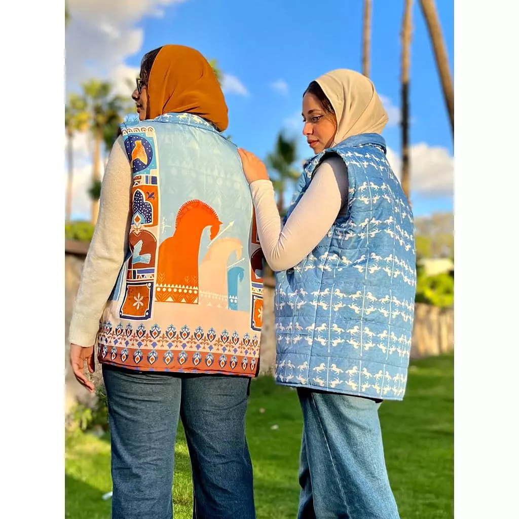 هلاليه double face vest