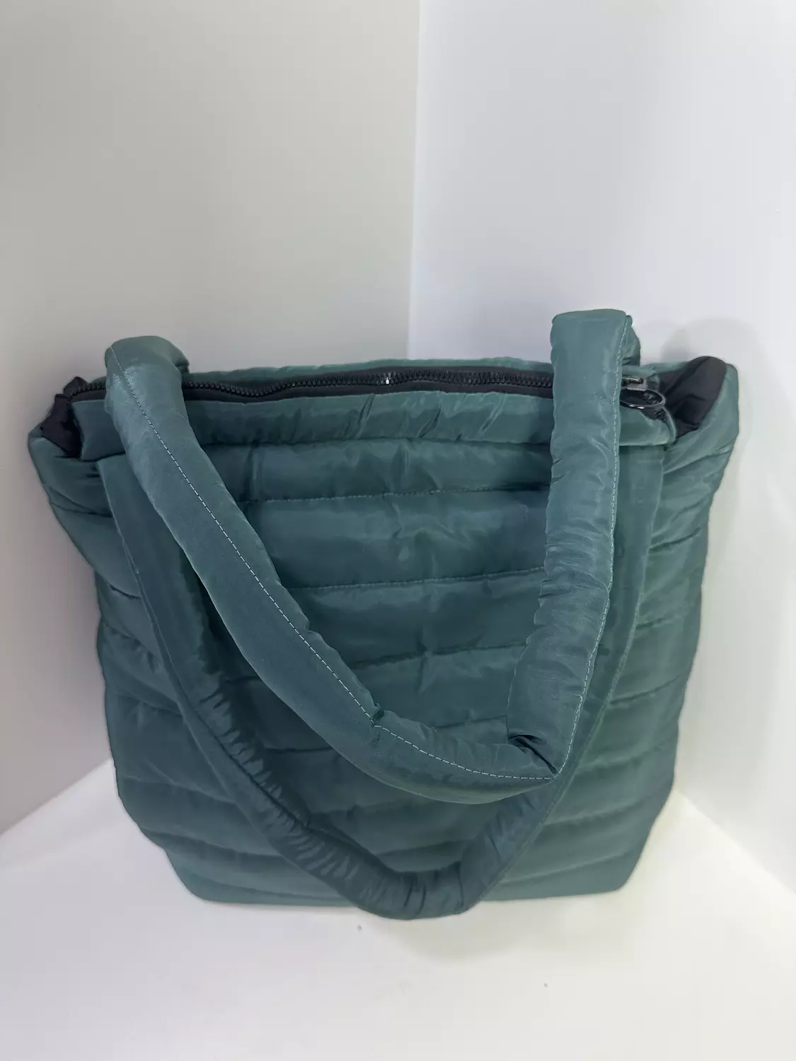 Puffer bag hover image