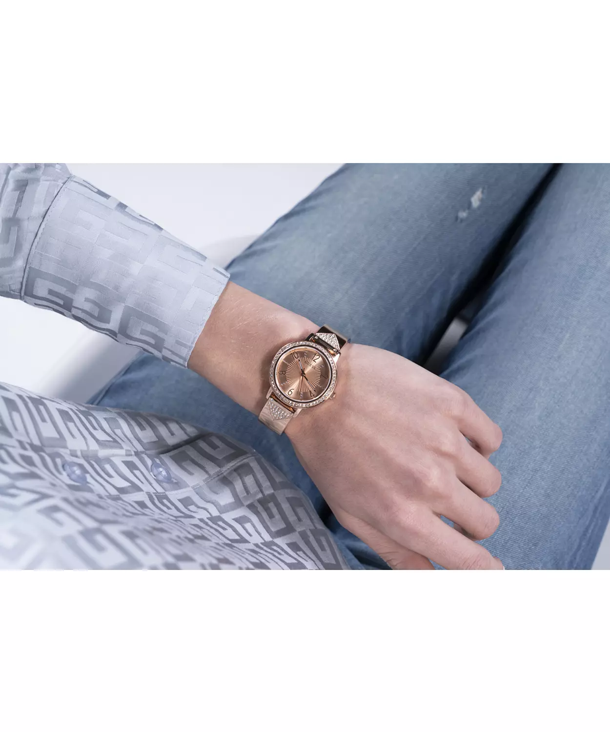 GUESS GW0474L3 ANALOG WATCH  For Women Rose Gold Stainless Steel Polished Bracelet  6