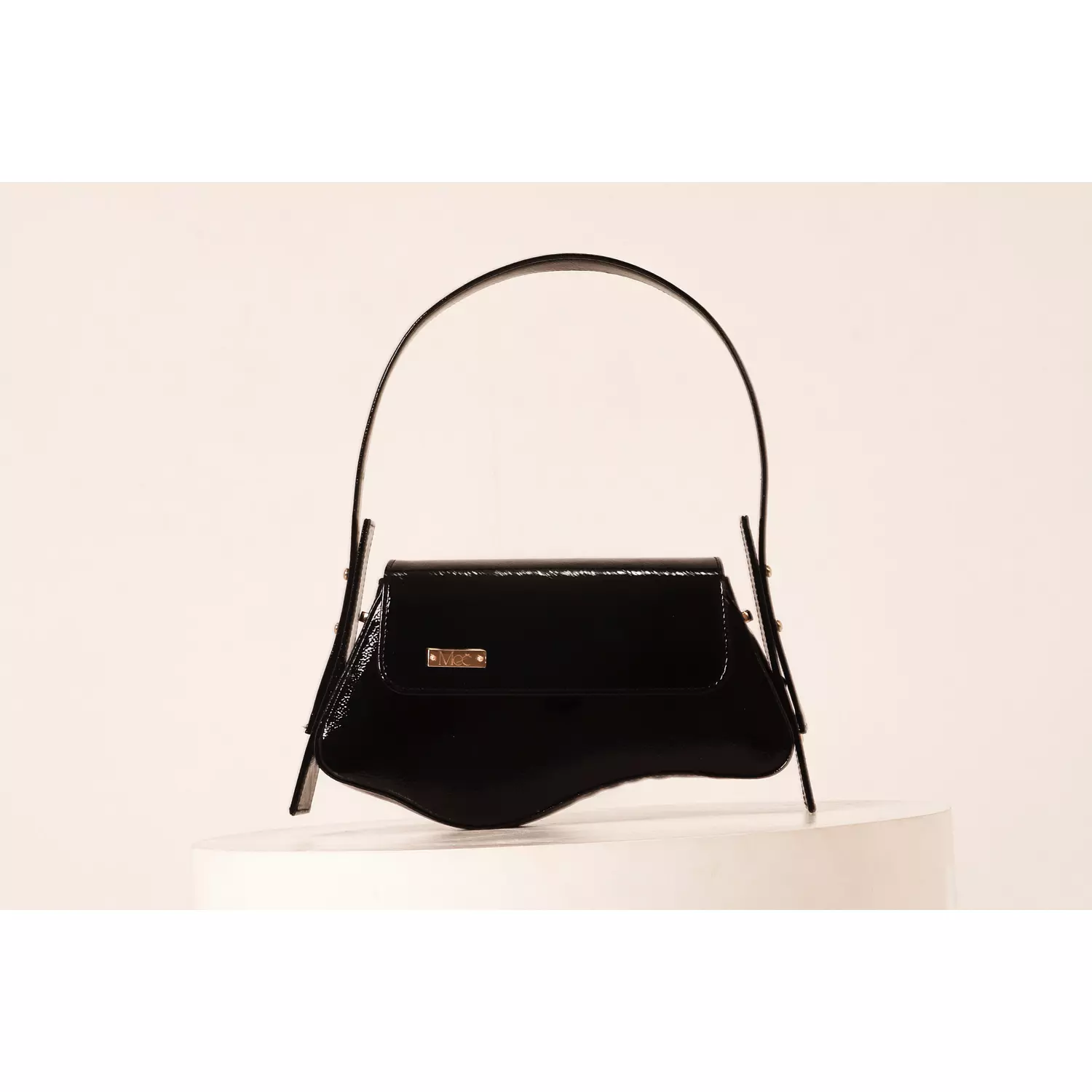 Etharia Bag in Shinny Black hover image