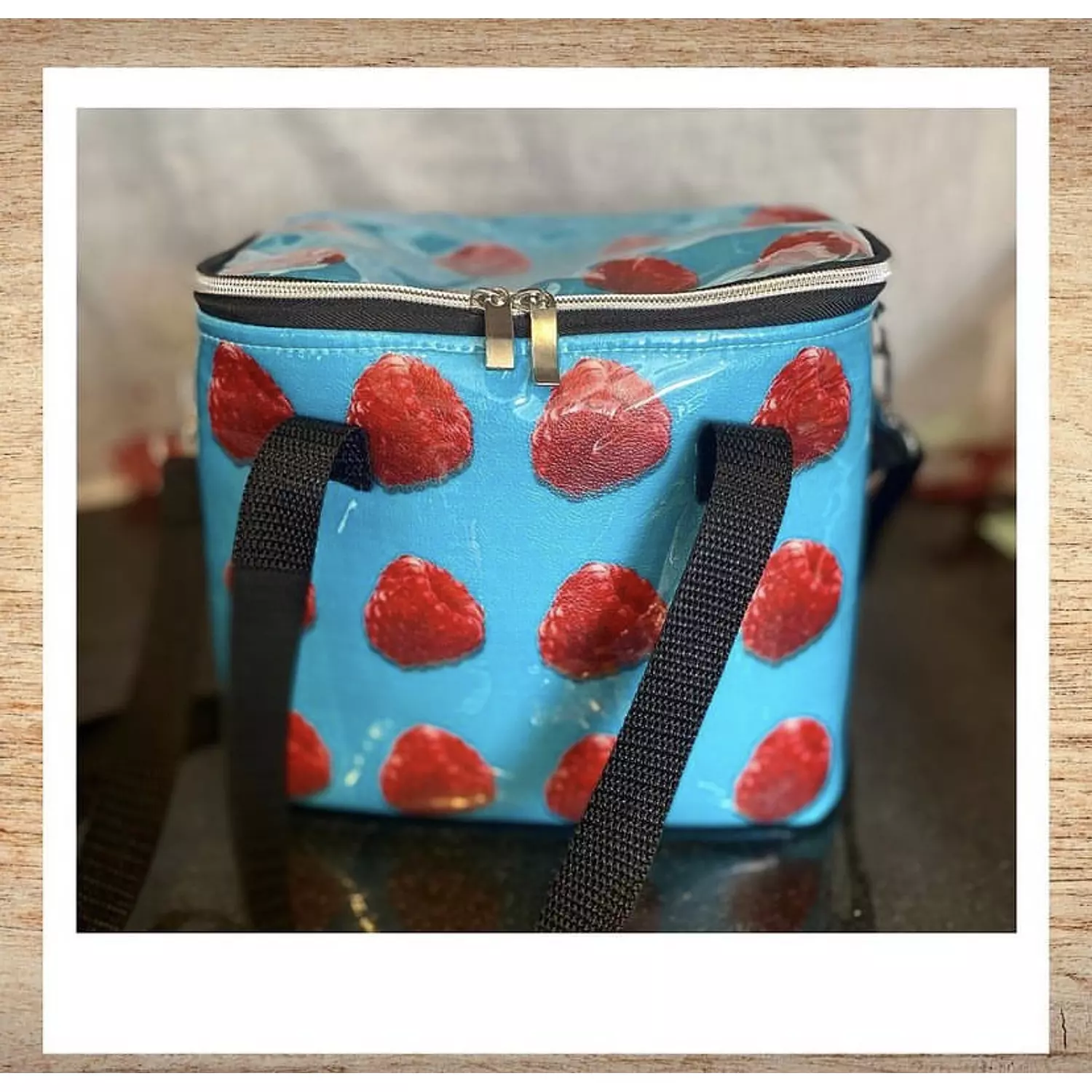 Red Berries Family Lunchbag (by order) hover image