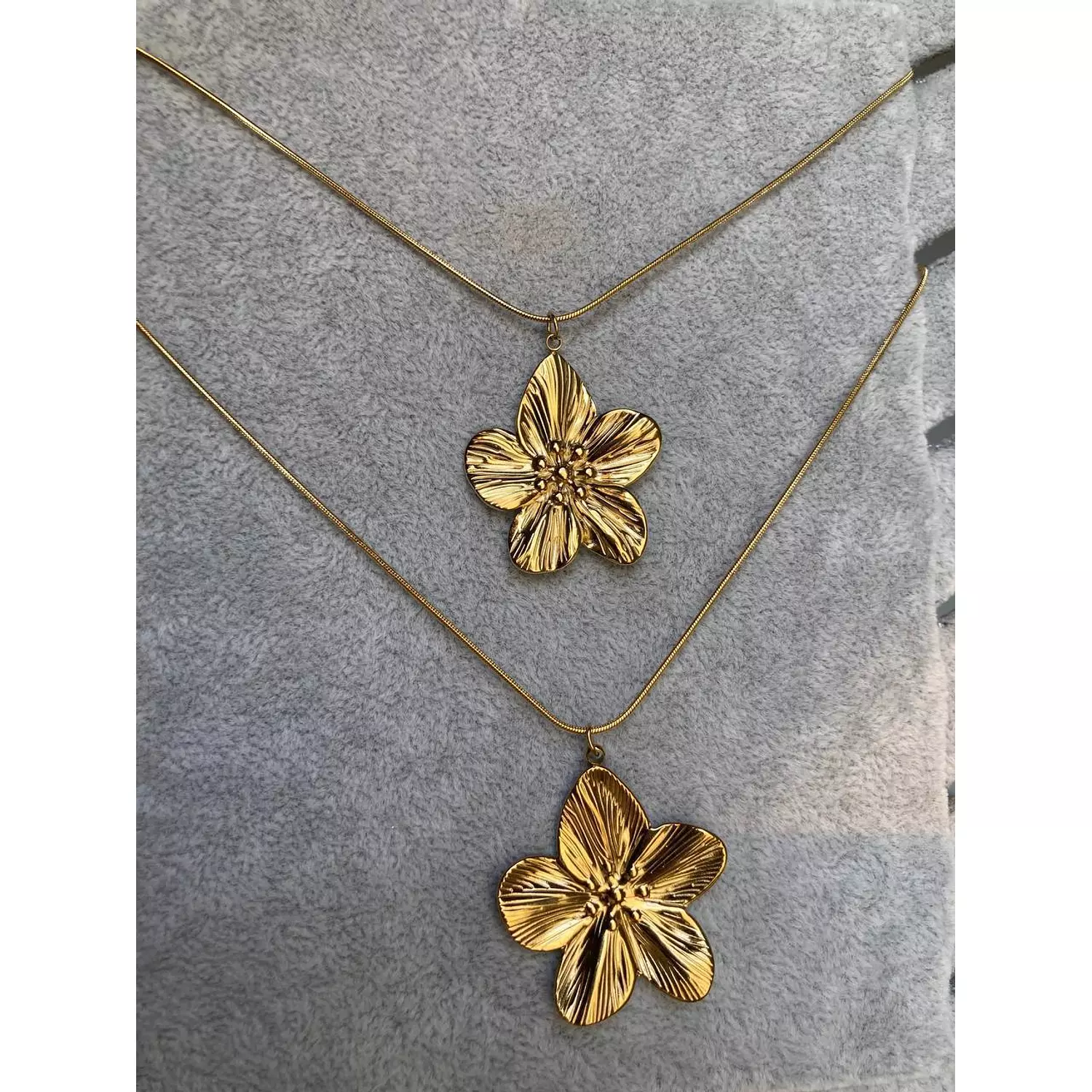 Flower Necklace 1