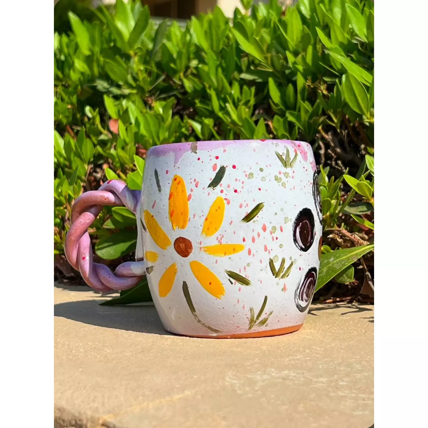 Mauvy Fleurie curly mug hover image