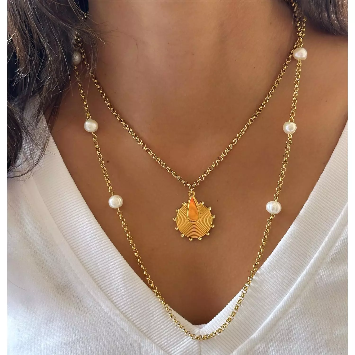 Sun Burst Pearly Necklace 2