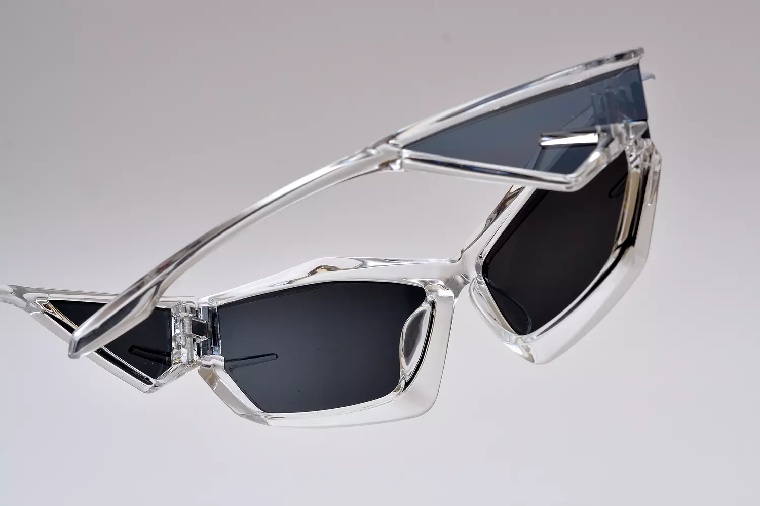 <p><strong><span style="color: rgb(0, 0, 0)">y2k sunglasses</span></strong></p>